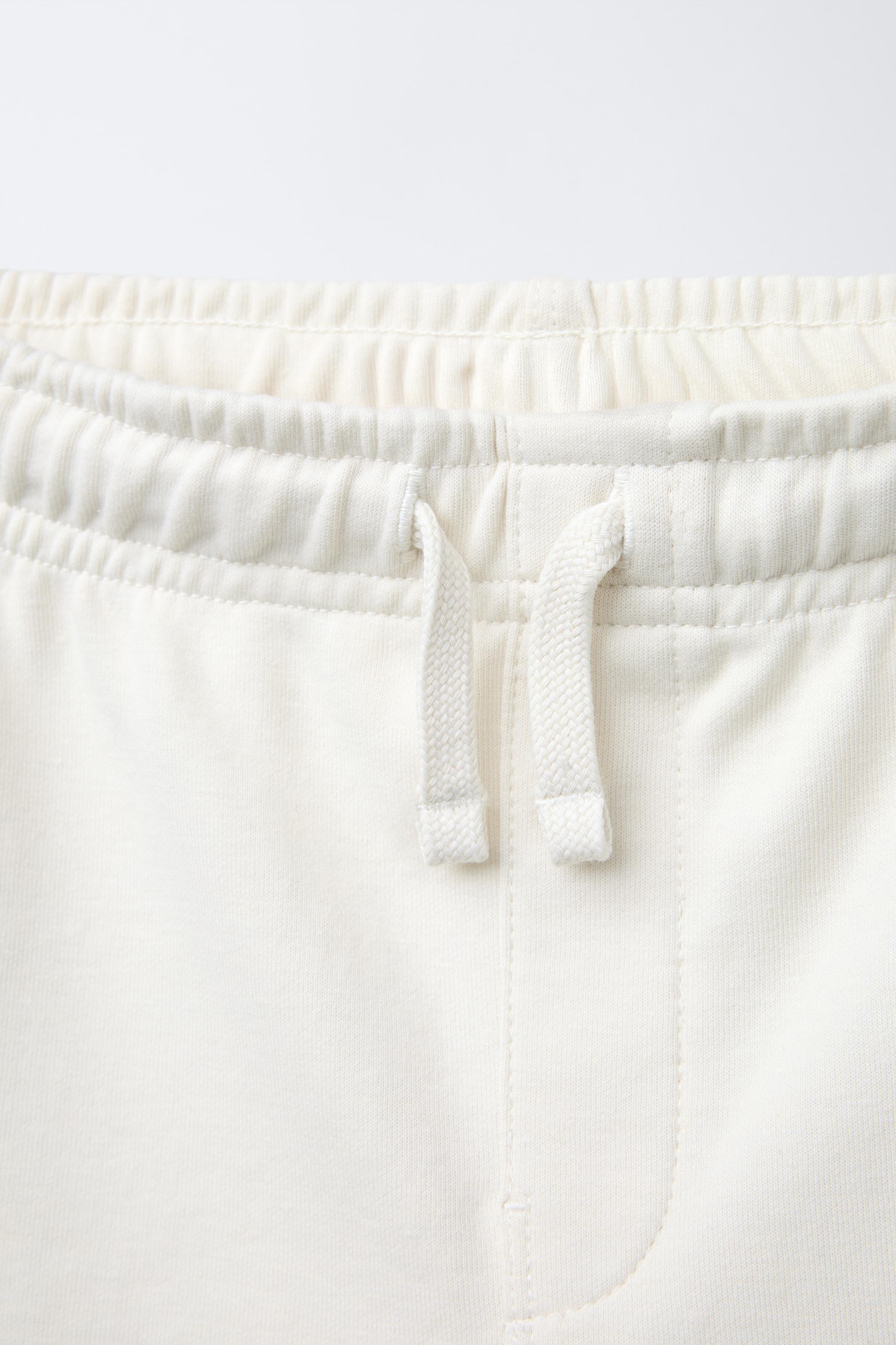 INTERLOCK T-SHIRT AND BERMUDA SET