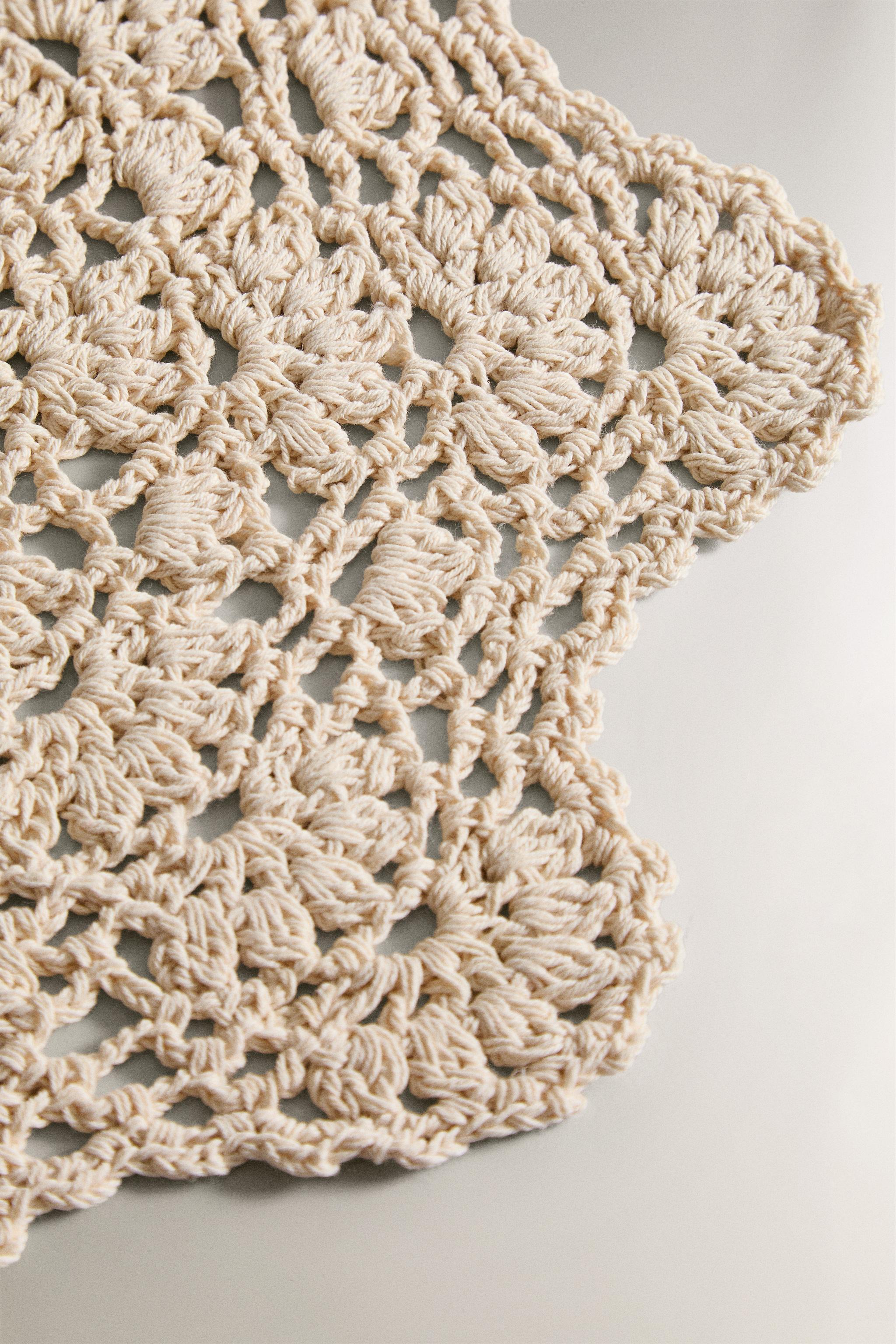 CROCHET PLACEMAT