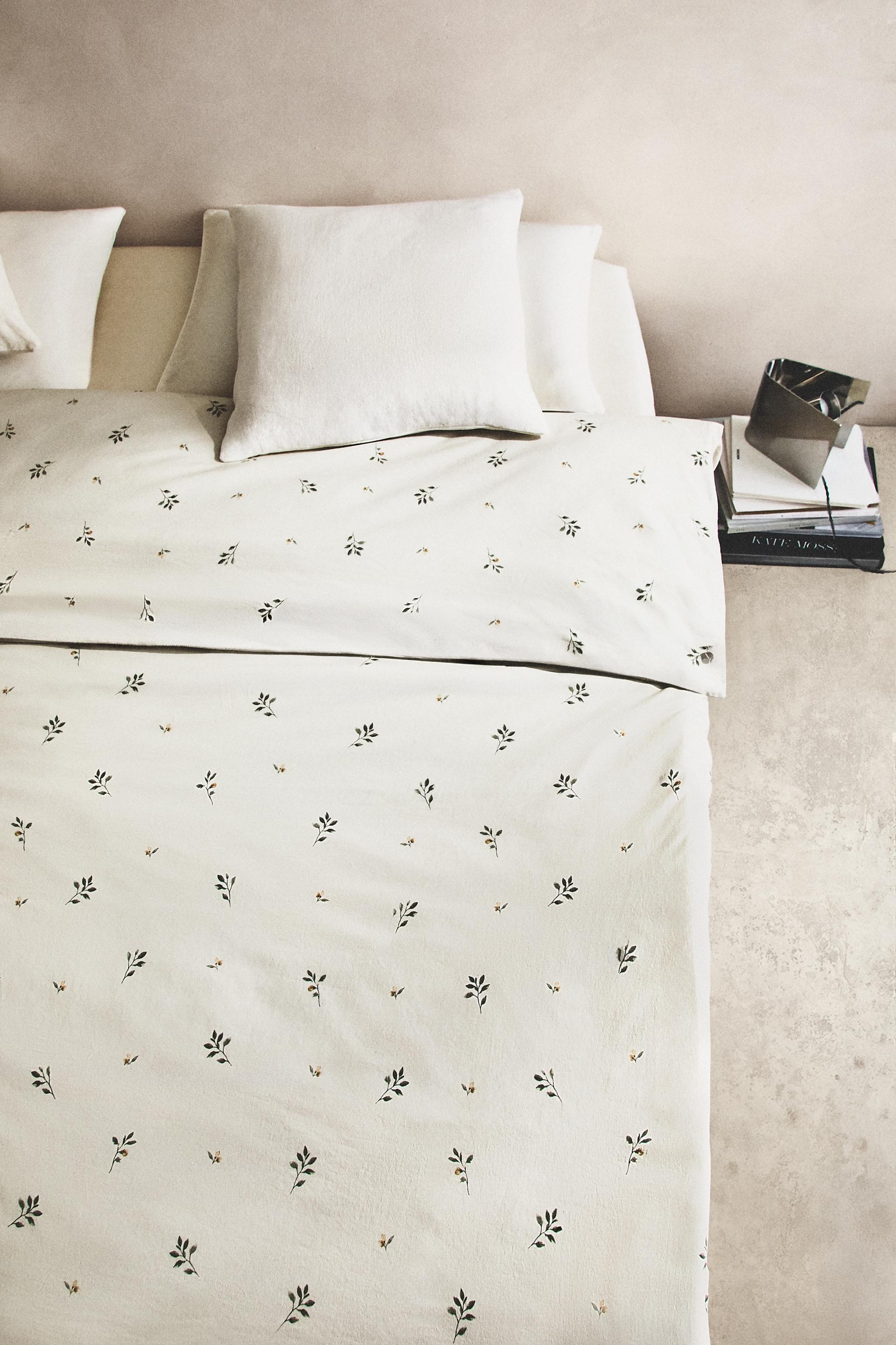 LEAF PRINT DUVET COVER