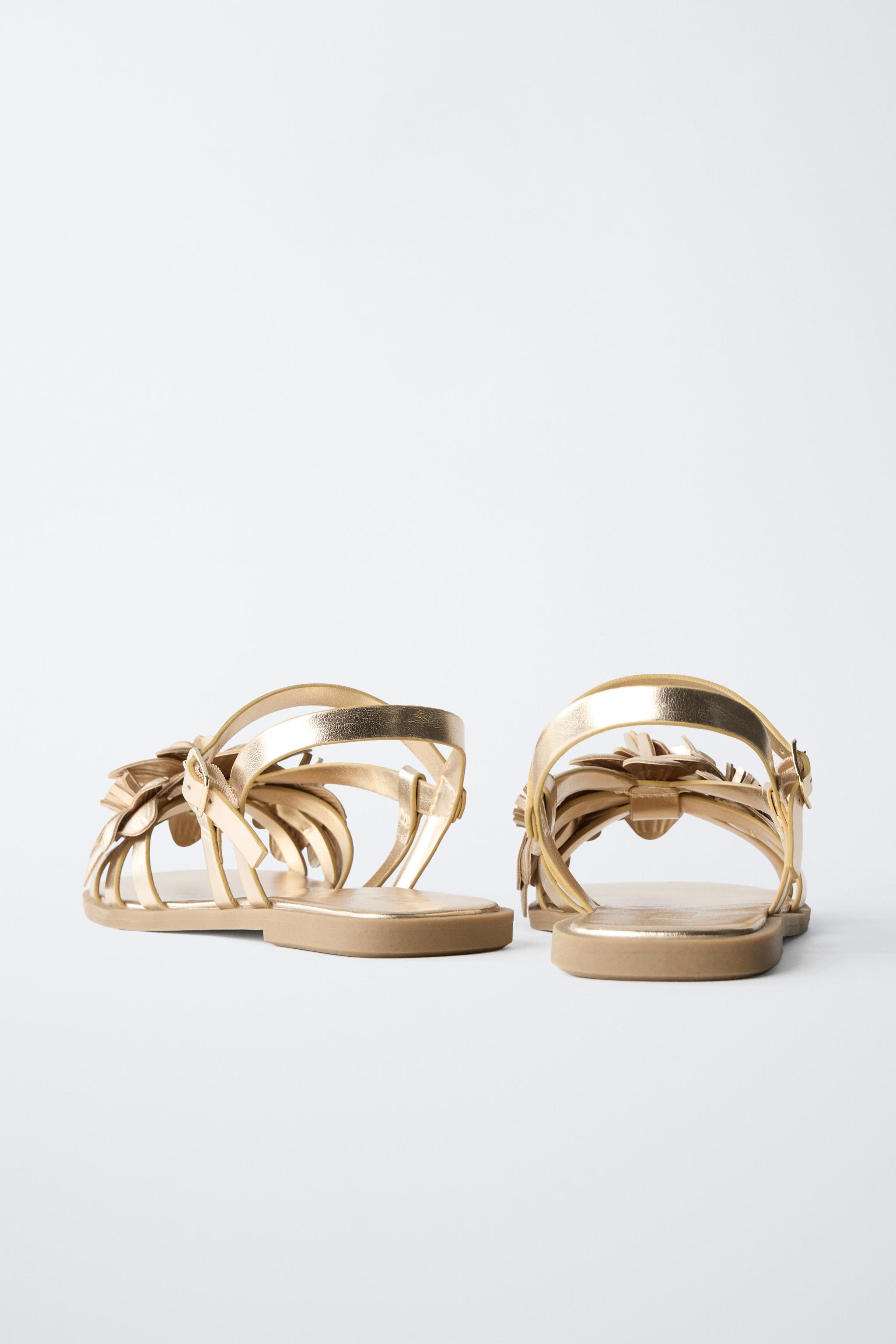 METALLIC FLOWER SANDALS