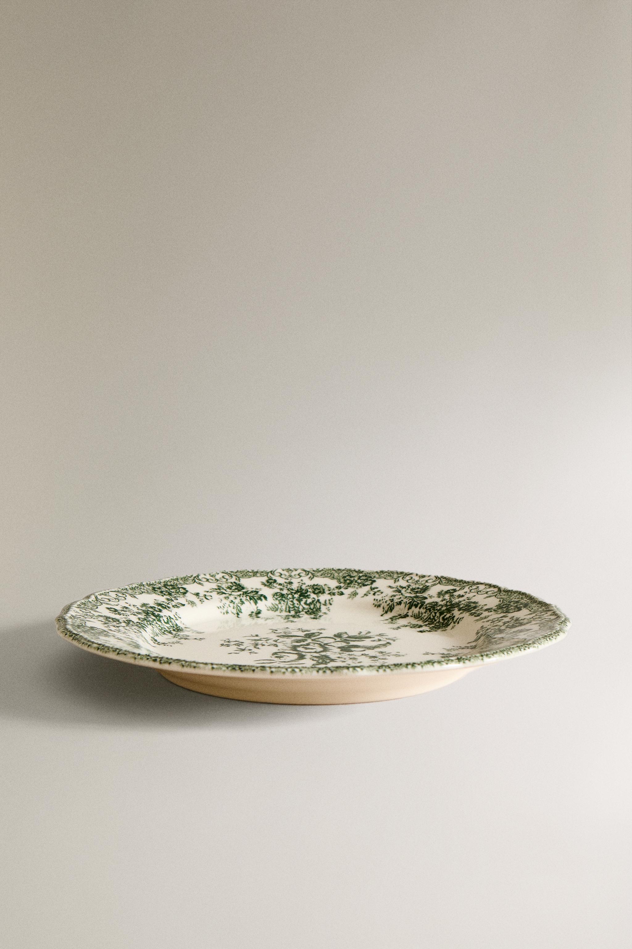 FLORAL EARTHENWARE DINNER PLATE
