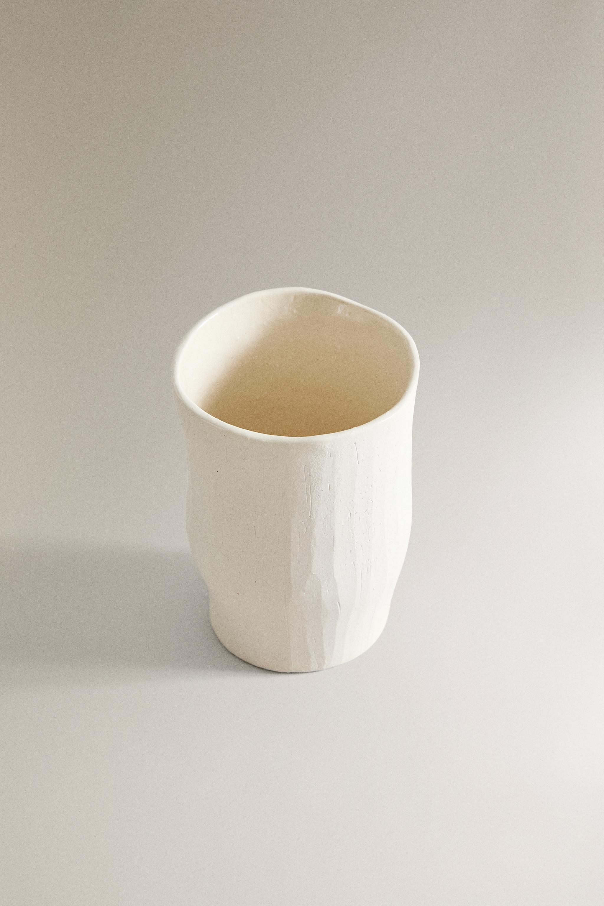MATTE CERAMIC TOOTHBRUSH HOLDER