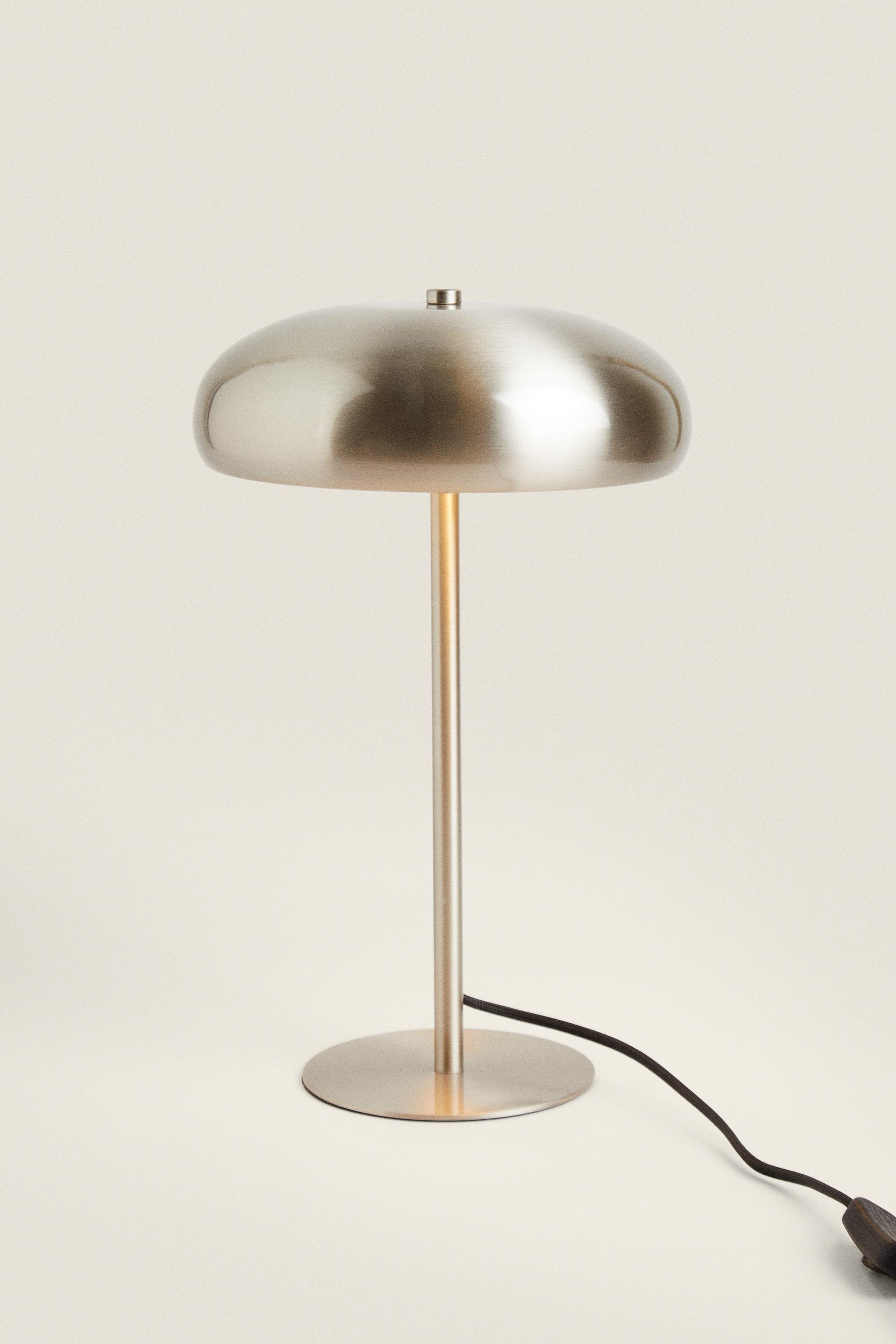 LARGE MONOCHROME TABLE LAMP