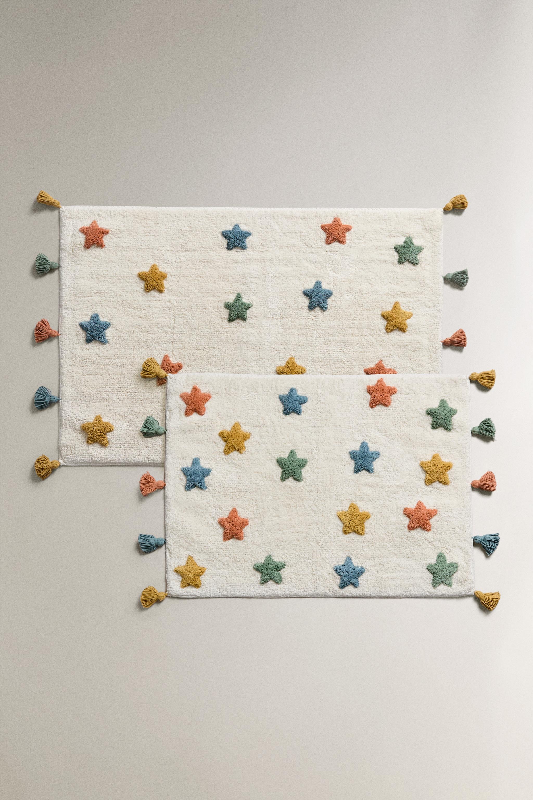 CHILDREN'S BATH MAT WITH STARS