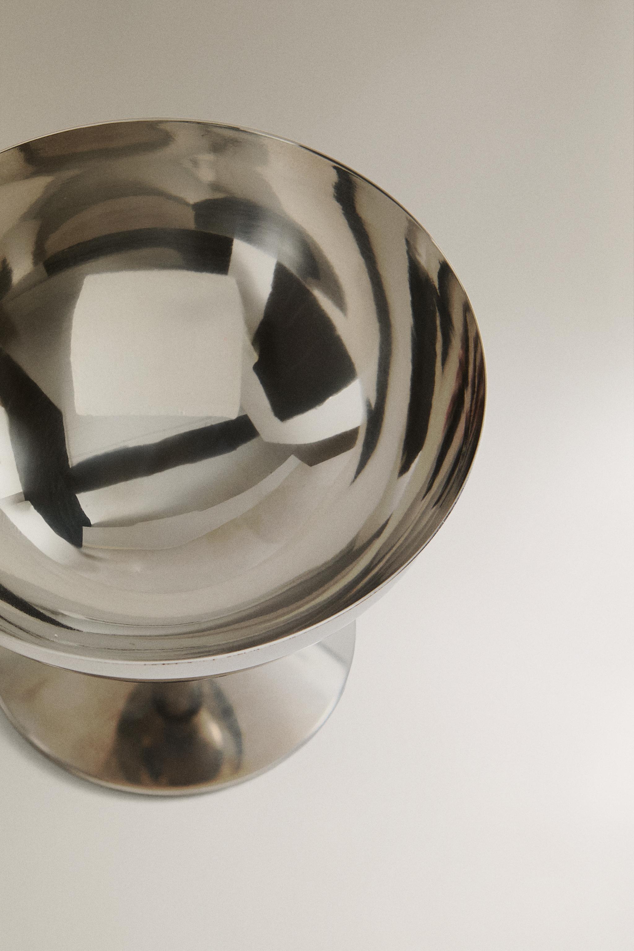 SHINY METAL ICE-CREAM CUP