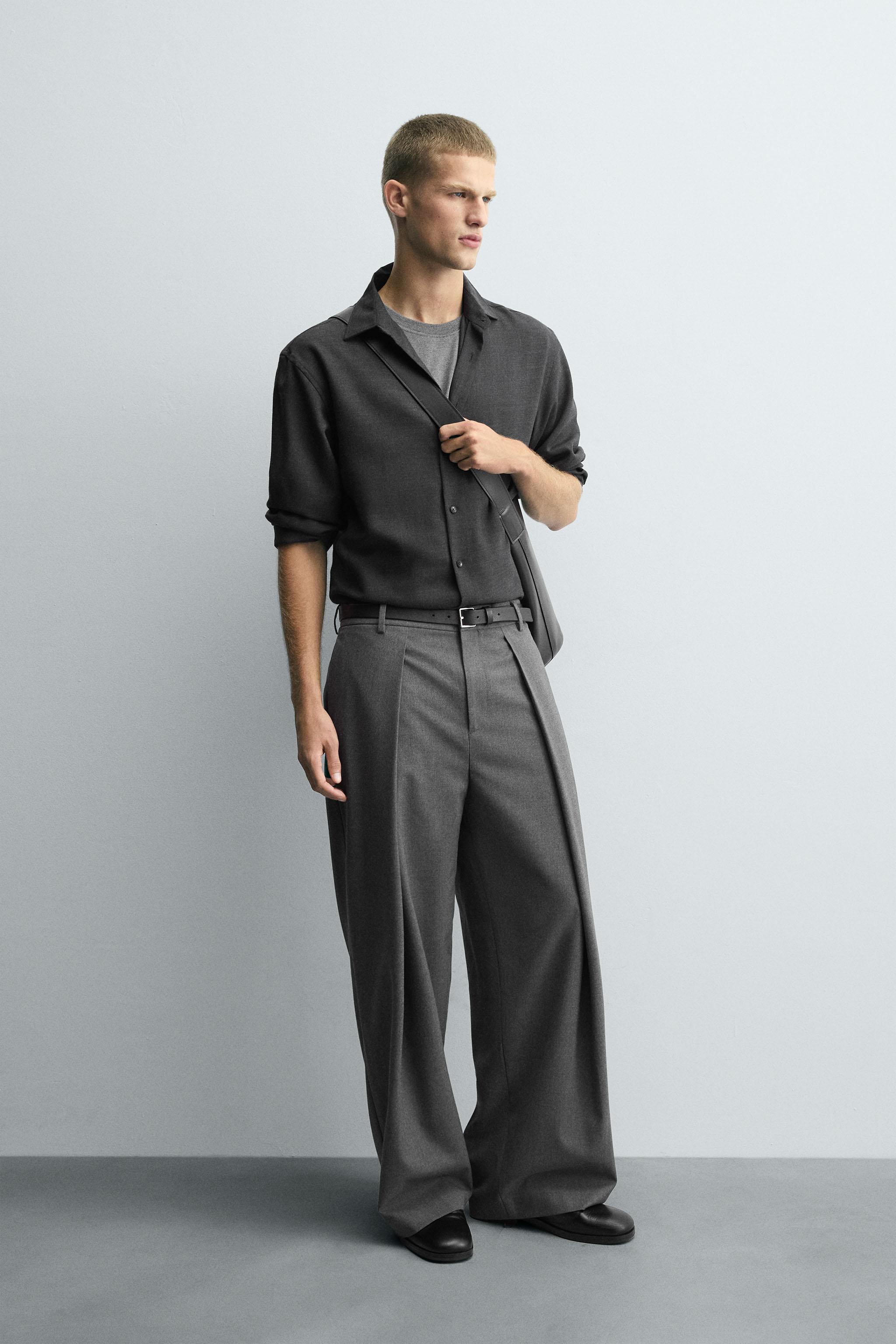 PLEATED WIDE FIT PANTS