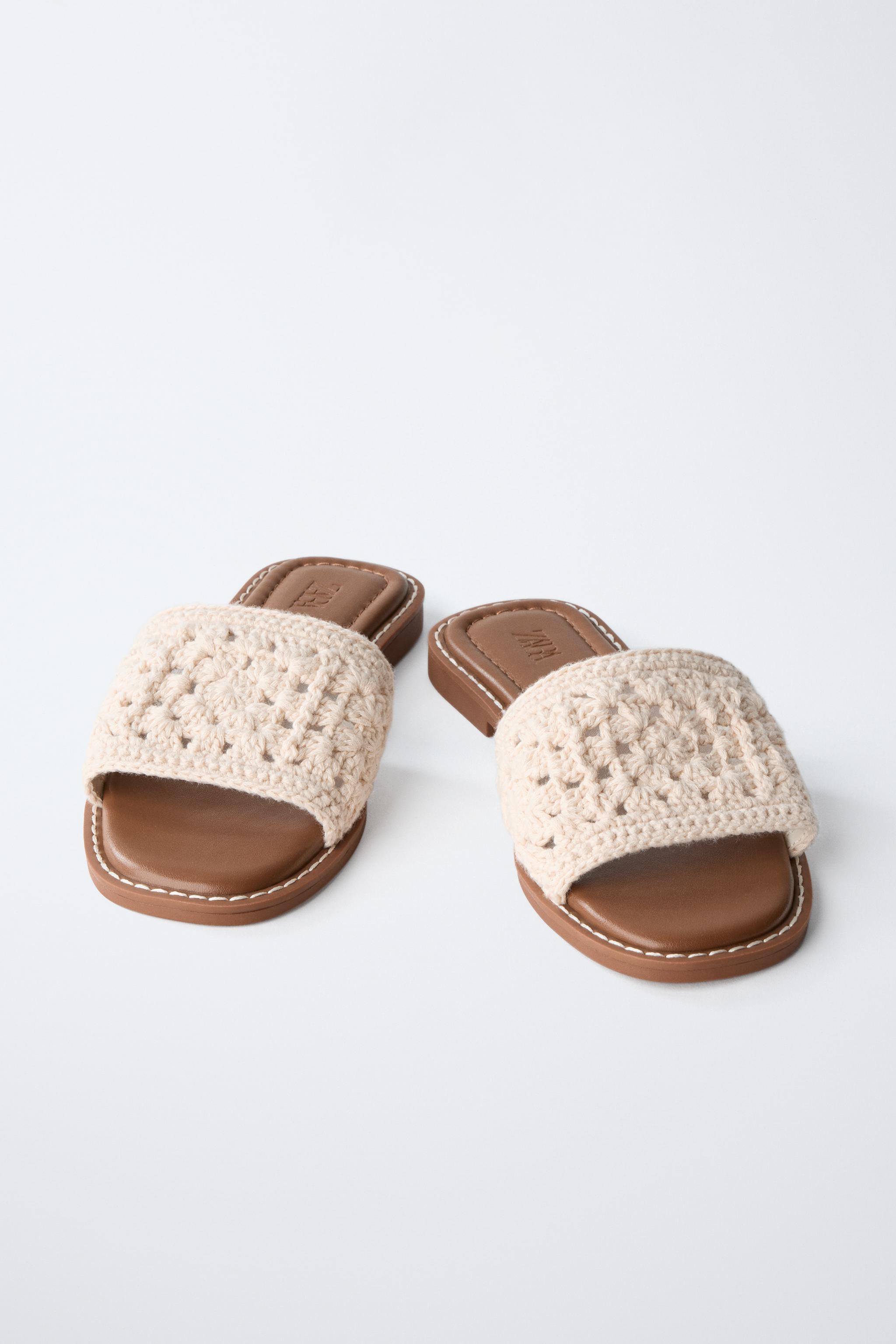 CROCHET FLAT SANDALS