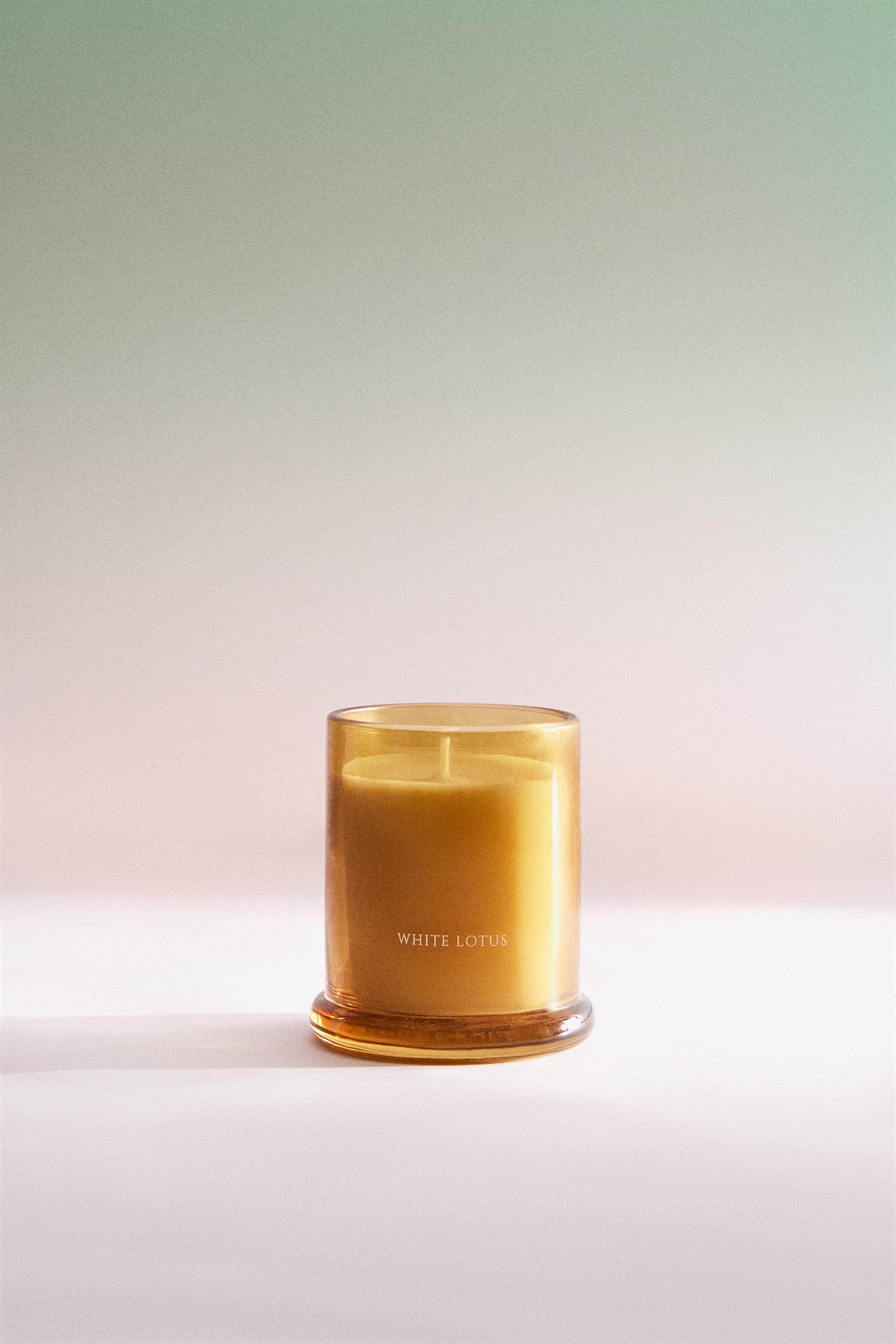 (150 G) WHITE LOTUS SCENTED CANDLE