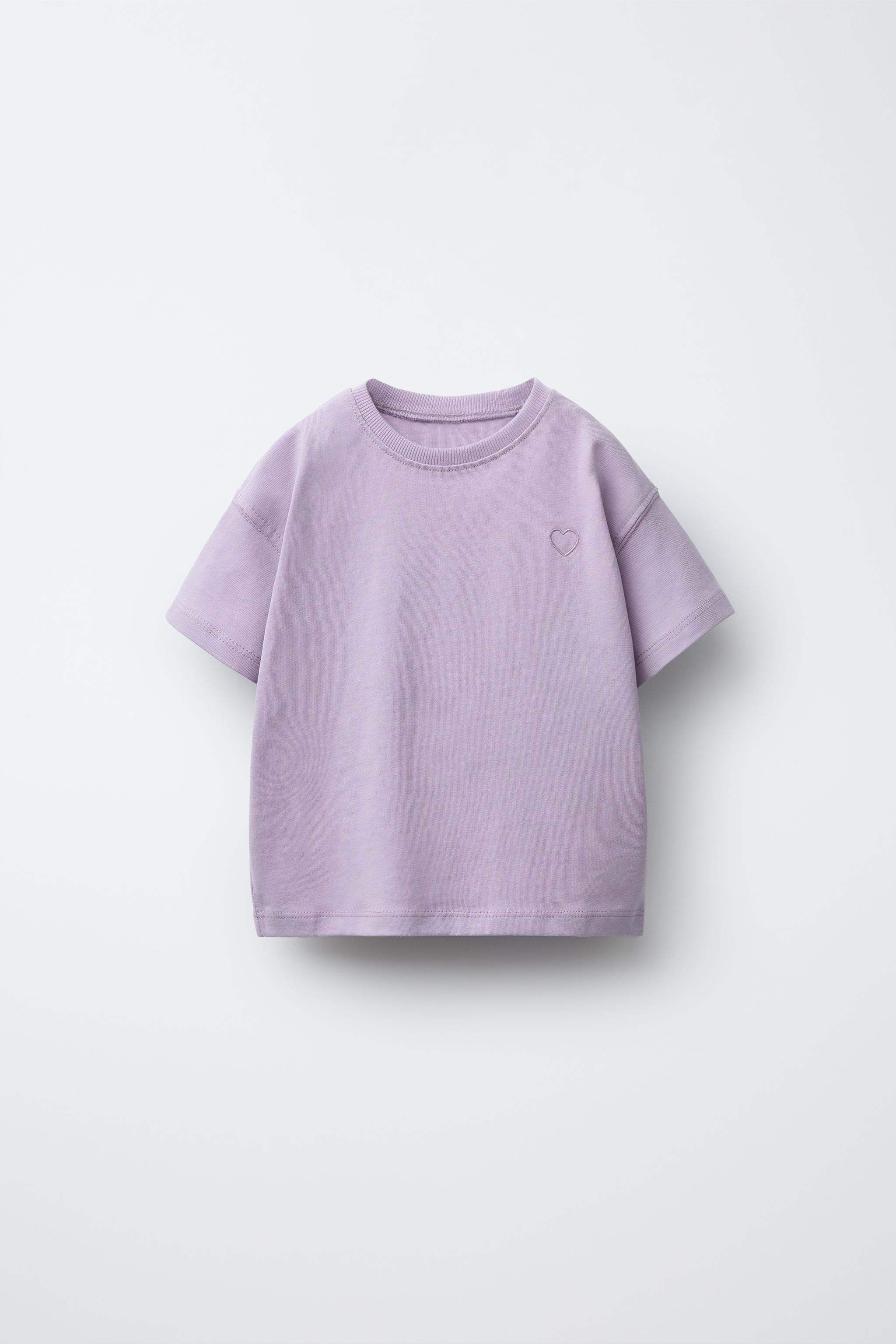 BASIC EMBROIDERED HEART T-SHIRT