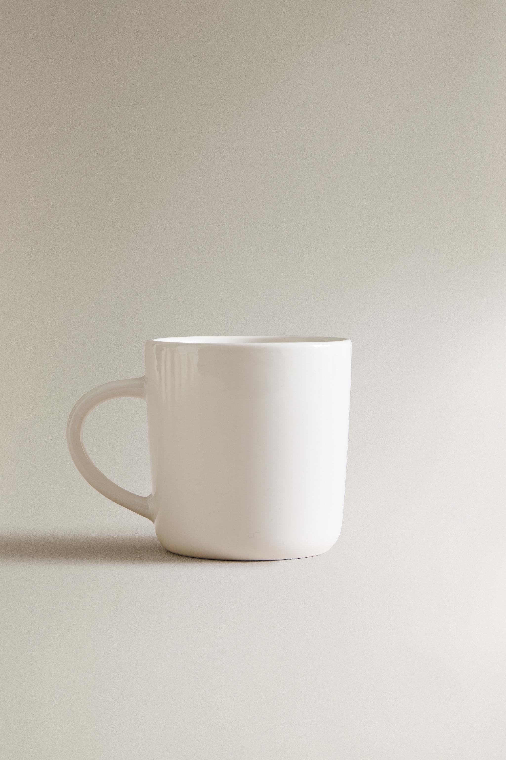 STONEWARE MUG