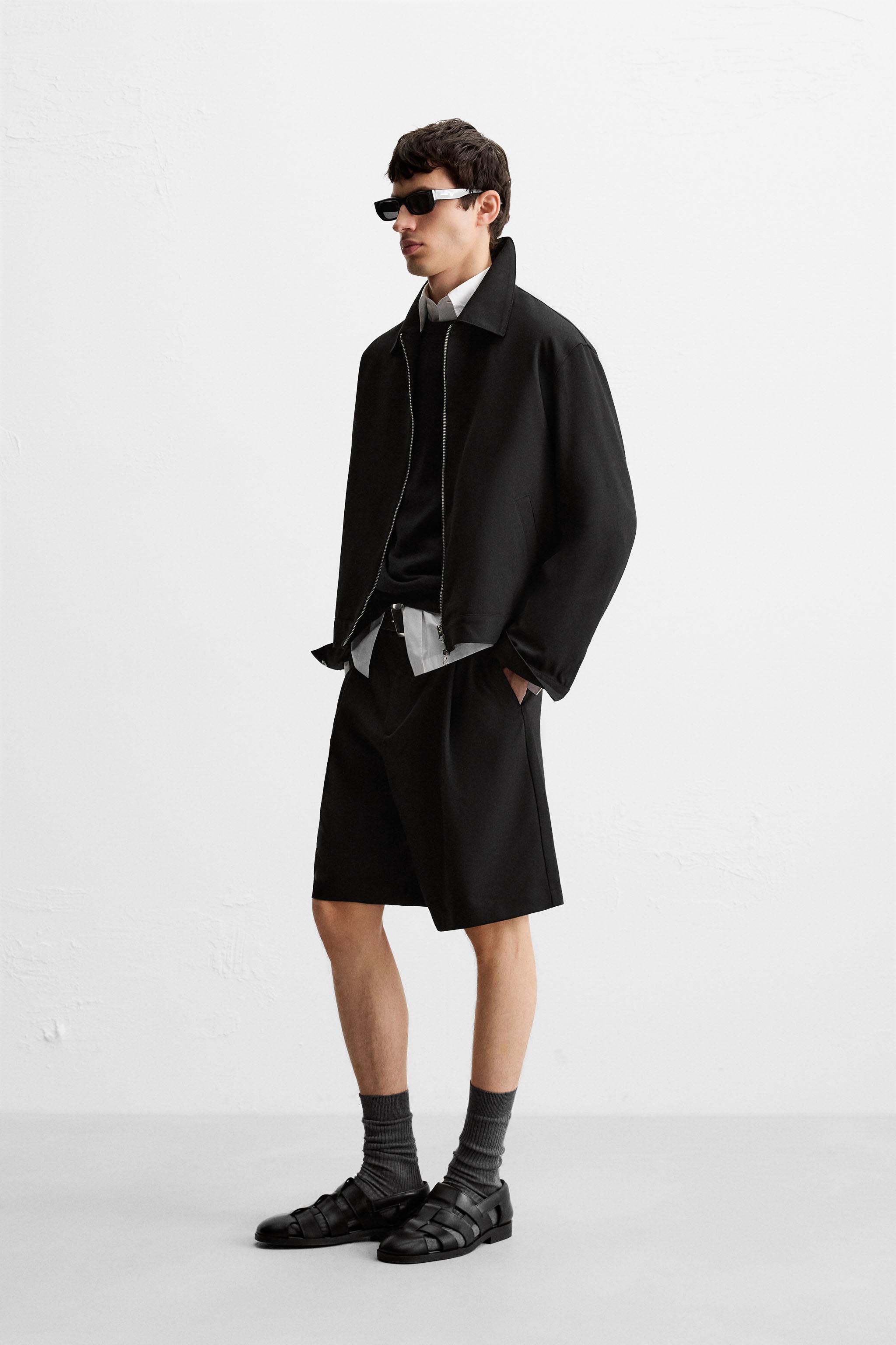 PLEATED RELAXED FIT SHORTS