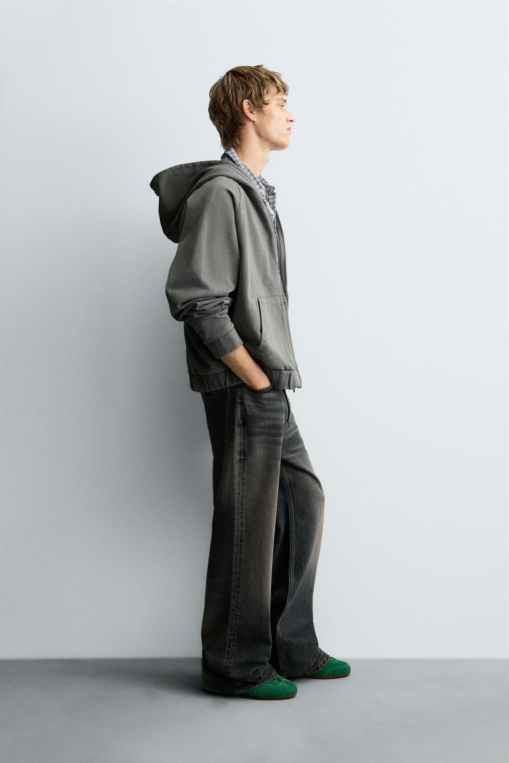 BOXY FIT HOODIE SWEATSHIRT