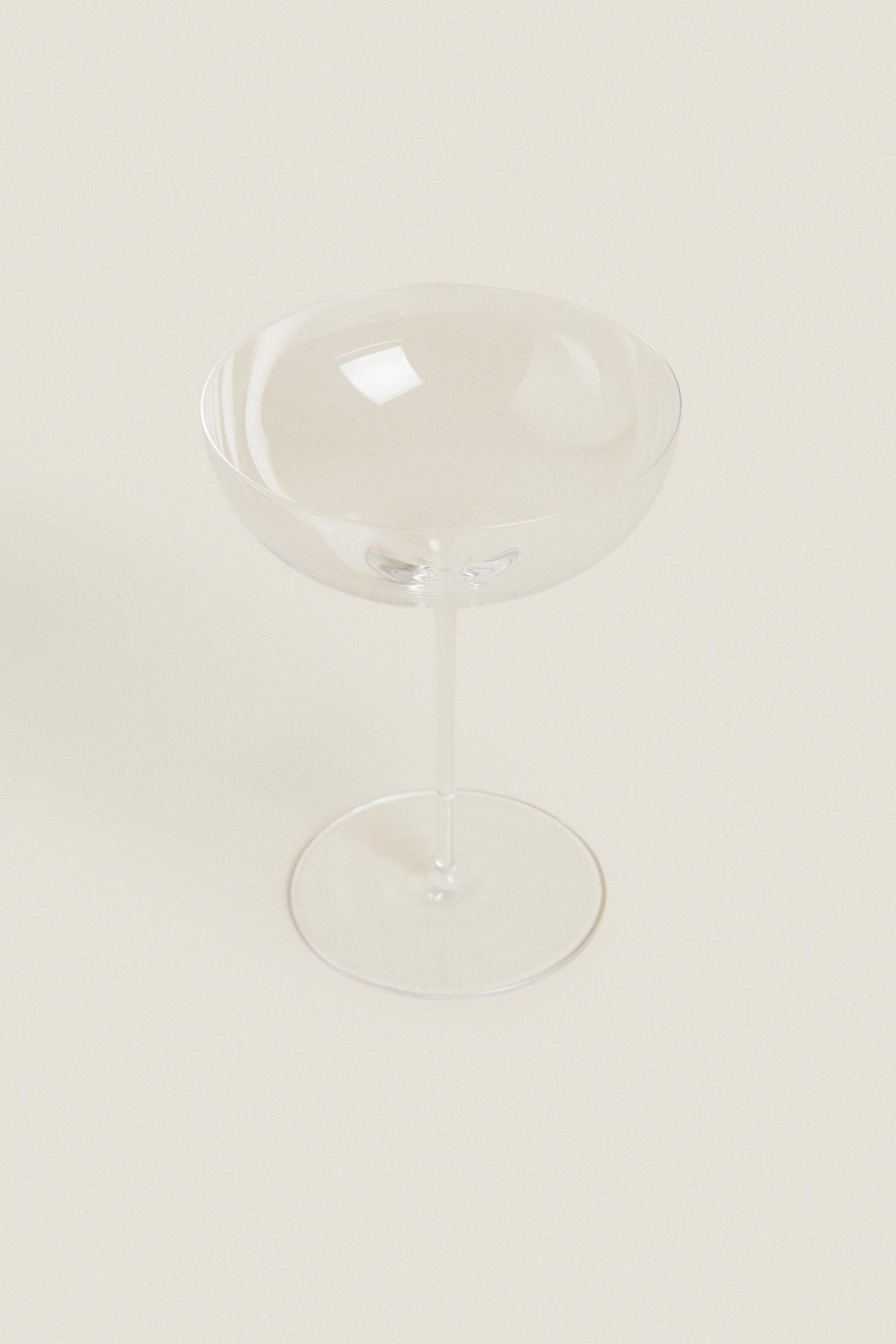 EXTRA LIGHTWEIGHT SPARKLING WINE FLUTE