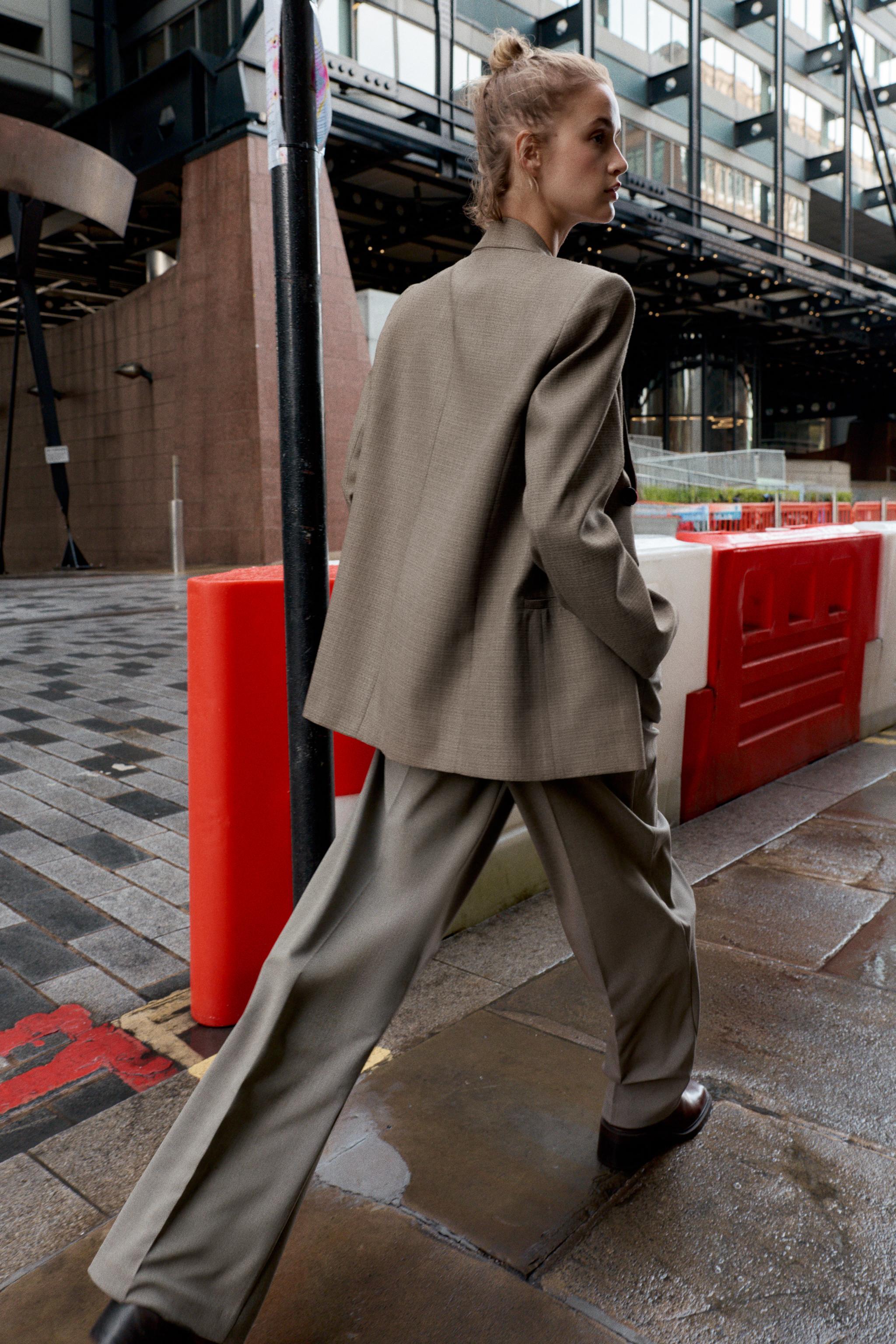 STRAIGHT LEG BELTED PANTS