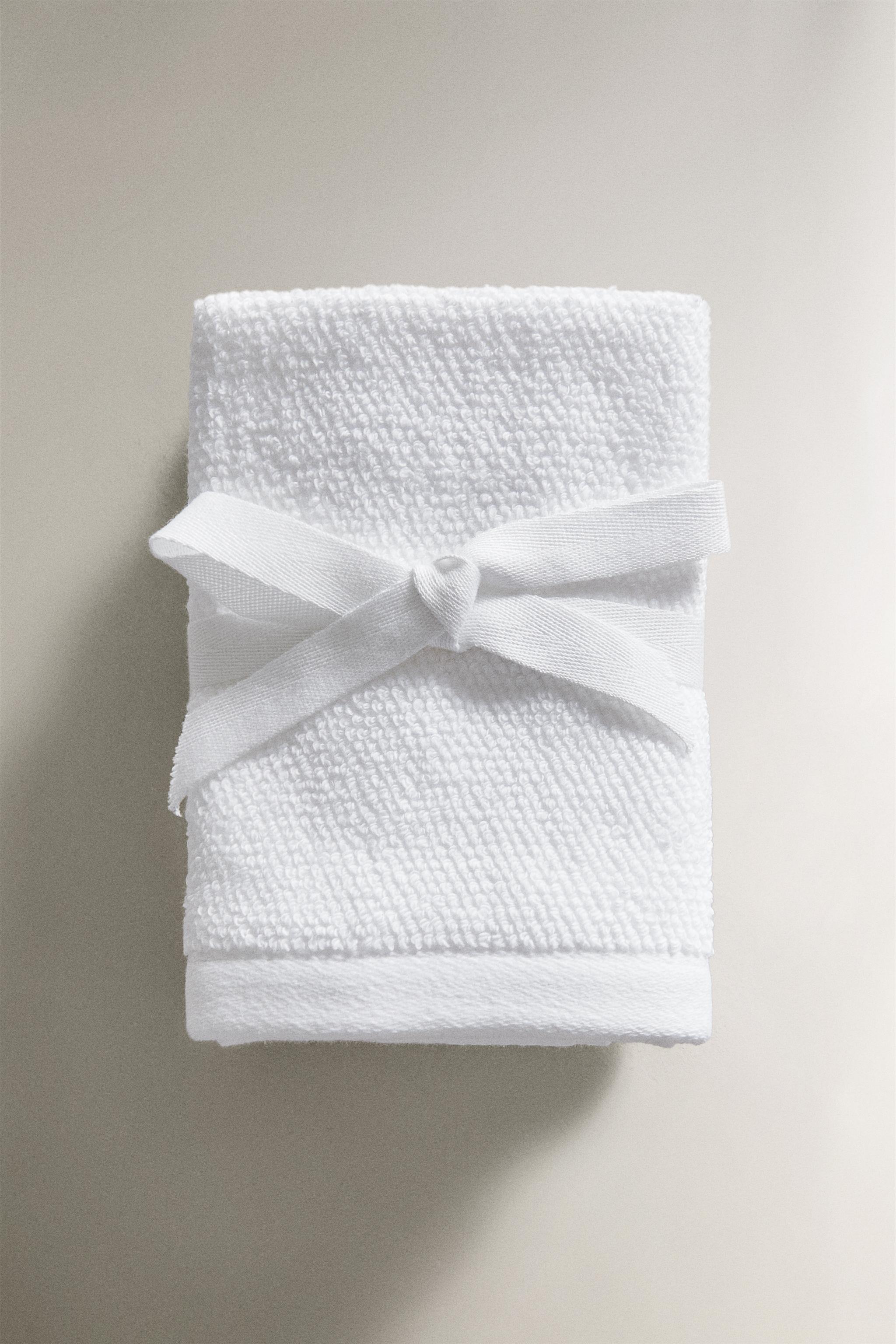 SET OF RICE STITCH COTTON HAND TOWELS (SET OF 3)