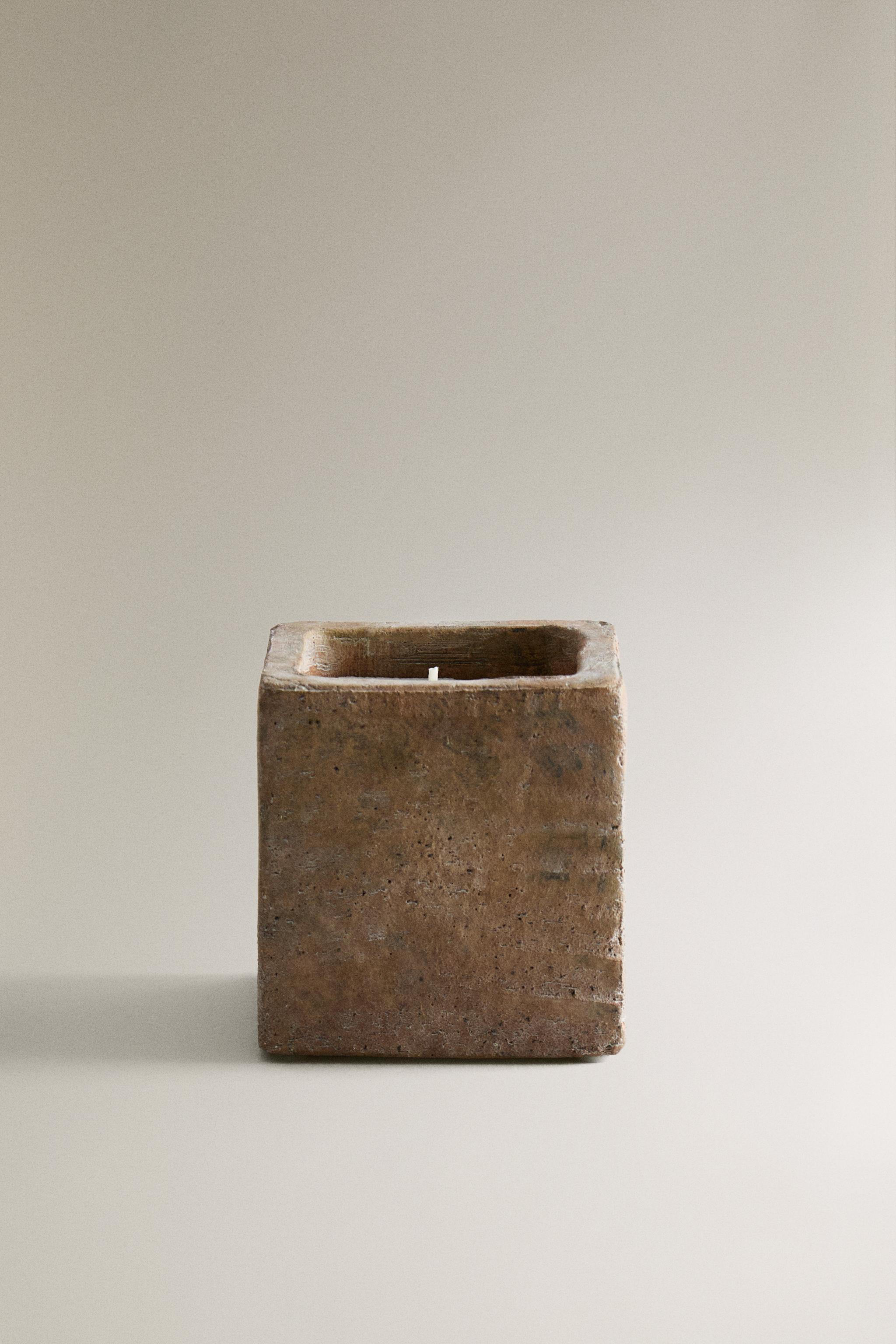 (400 G) LEMON BERGAMOT OUTDOOR SCENTED CANDLE