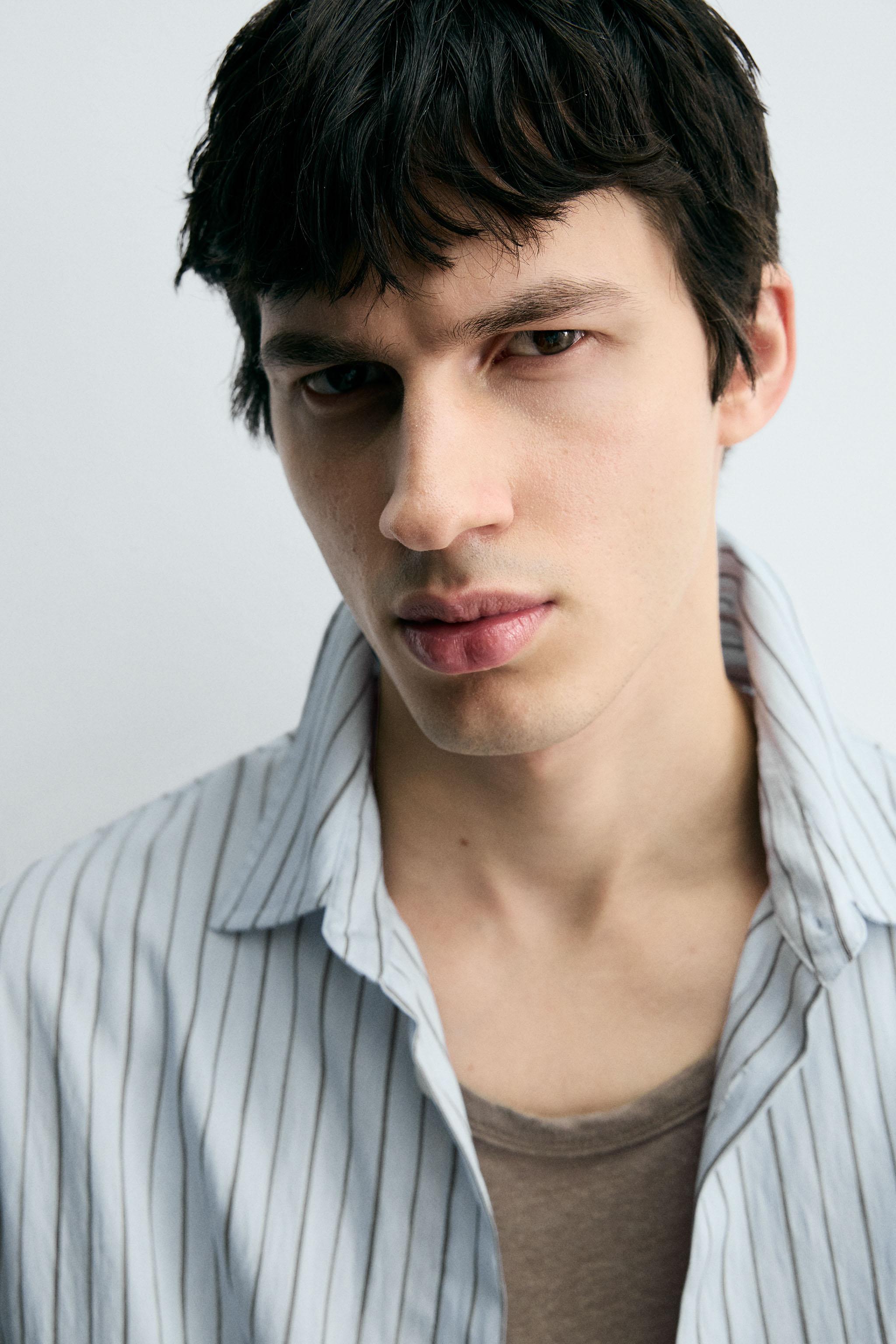 TEXTURED STRIPED SHIRT