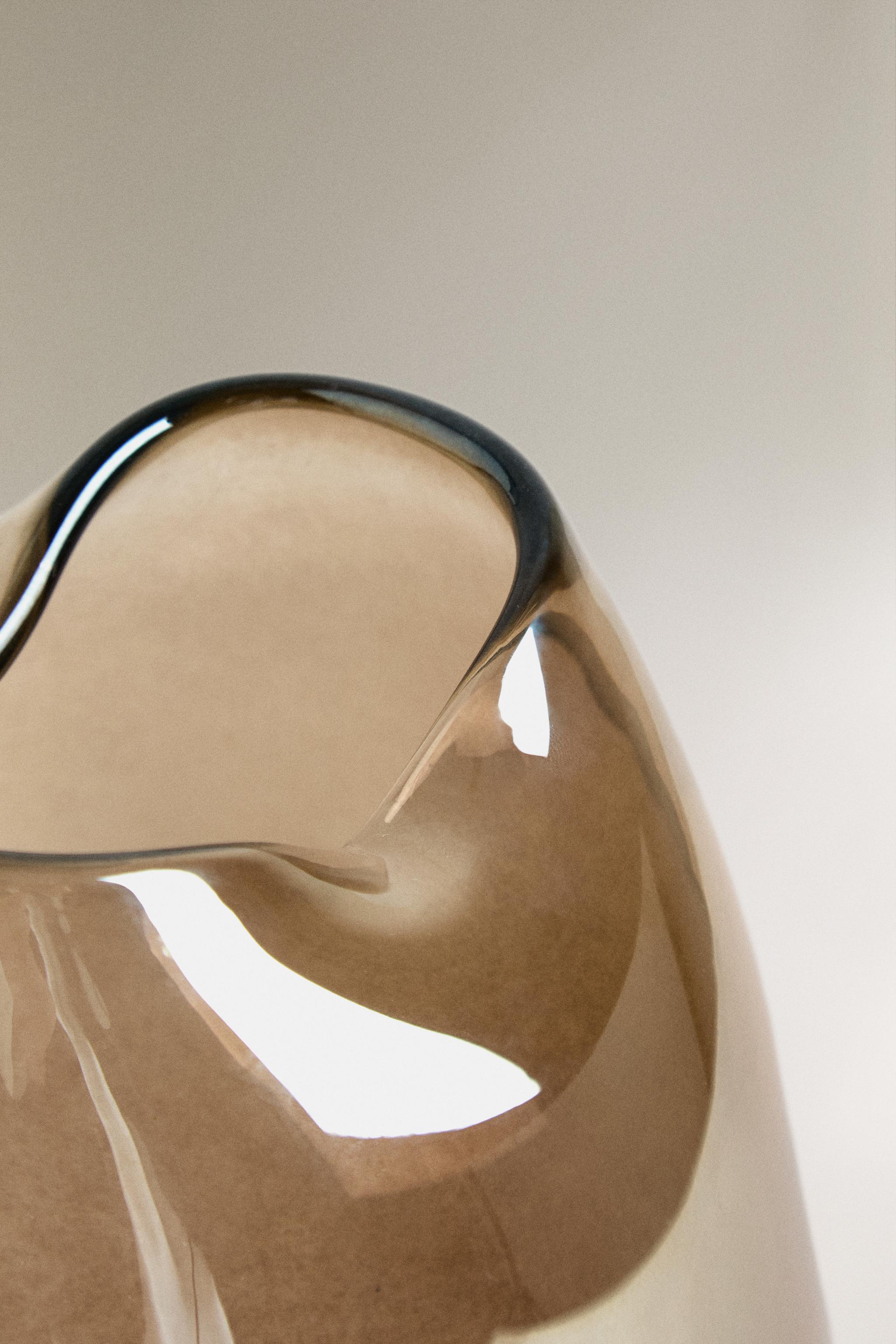 TALL SHINY GLASS VASE