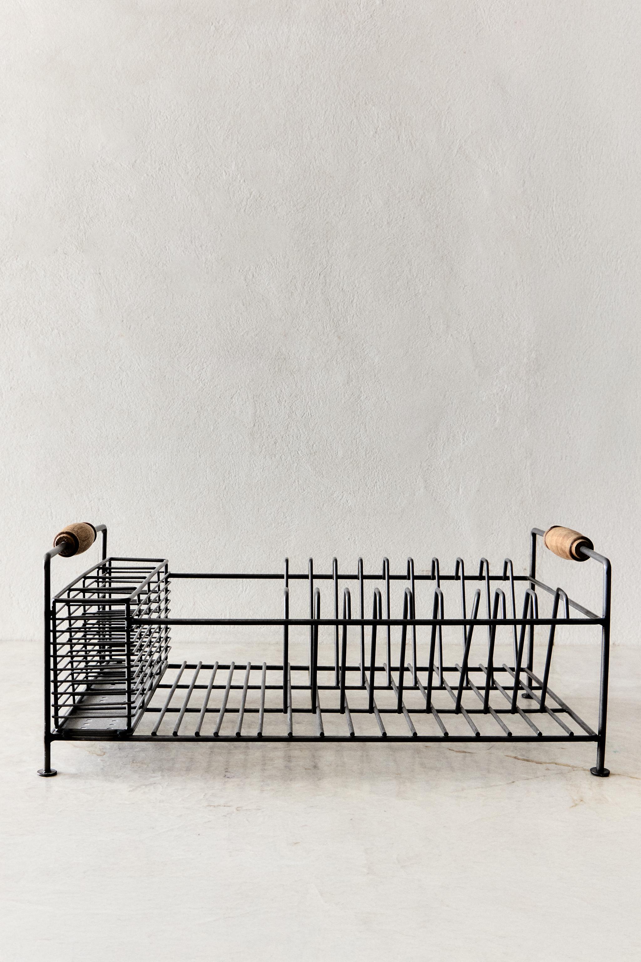 IRON AND ACACIA WOOD DISH RACK