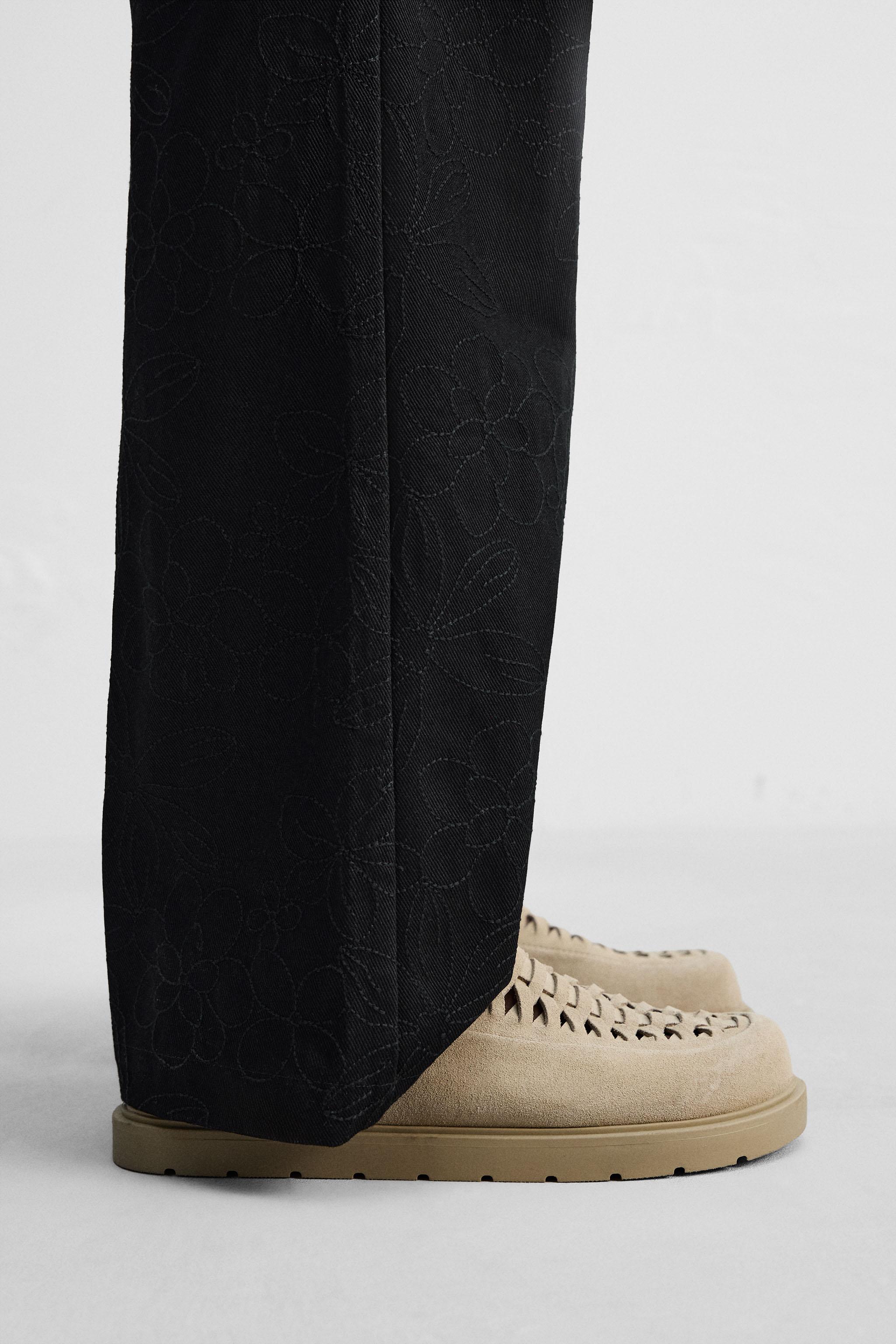 BRAIDED LEATHER CLOGS