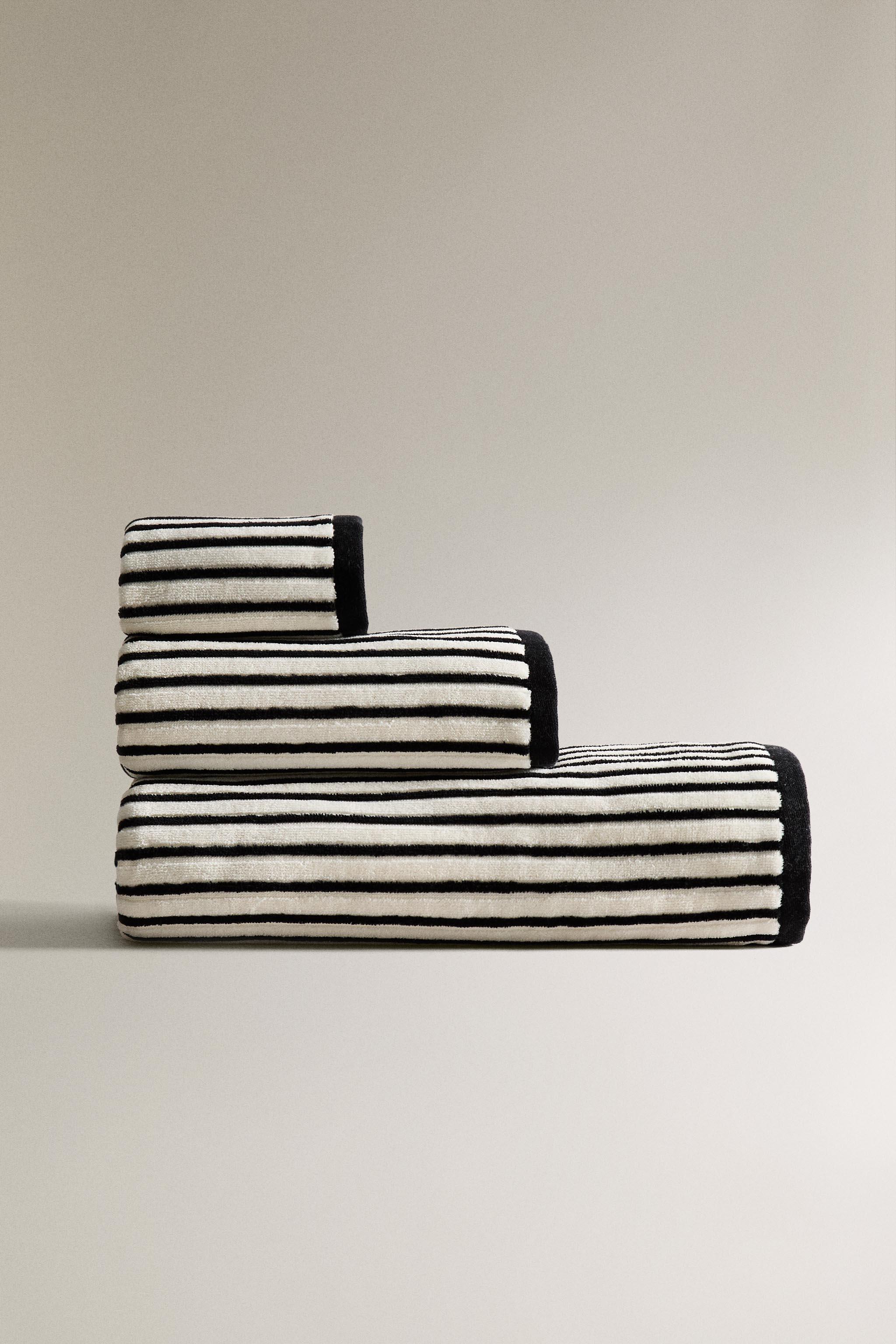 VELOUR STRIPED BATH TOWEL