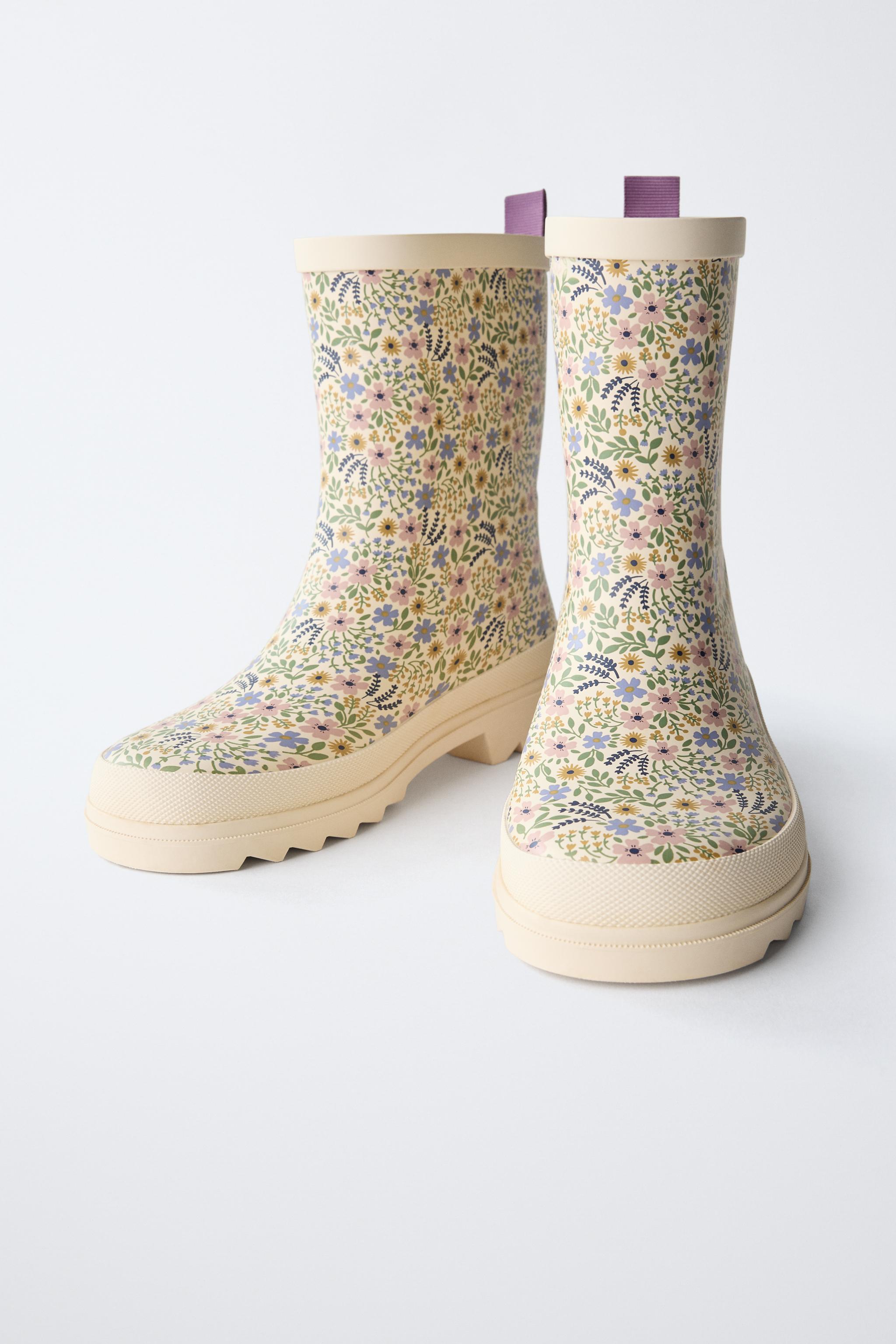 FLORAL RAIN BOOTS