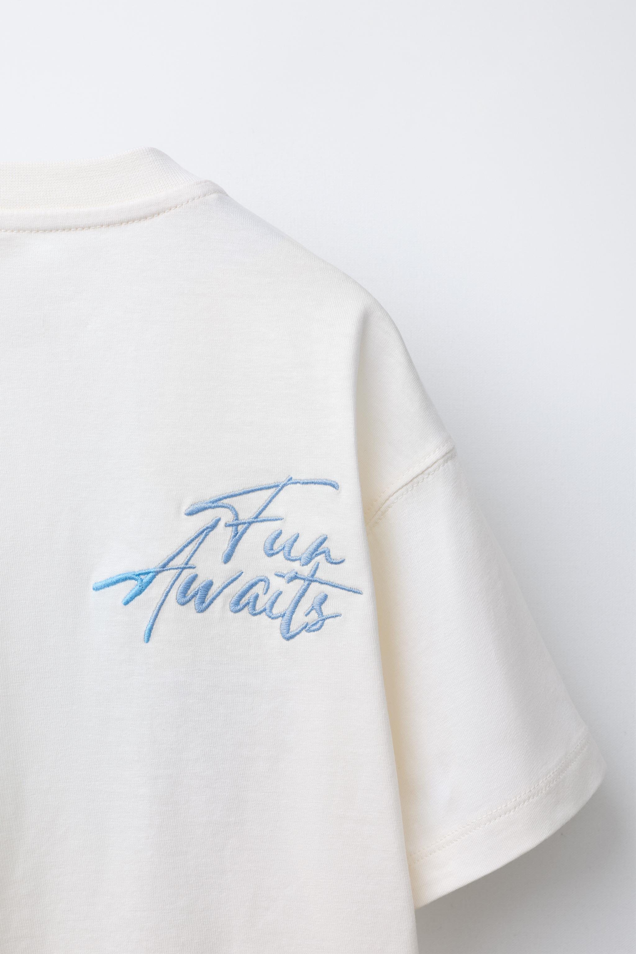 VARSITY TEXT AND LABEL T-SHIRT