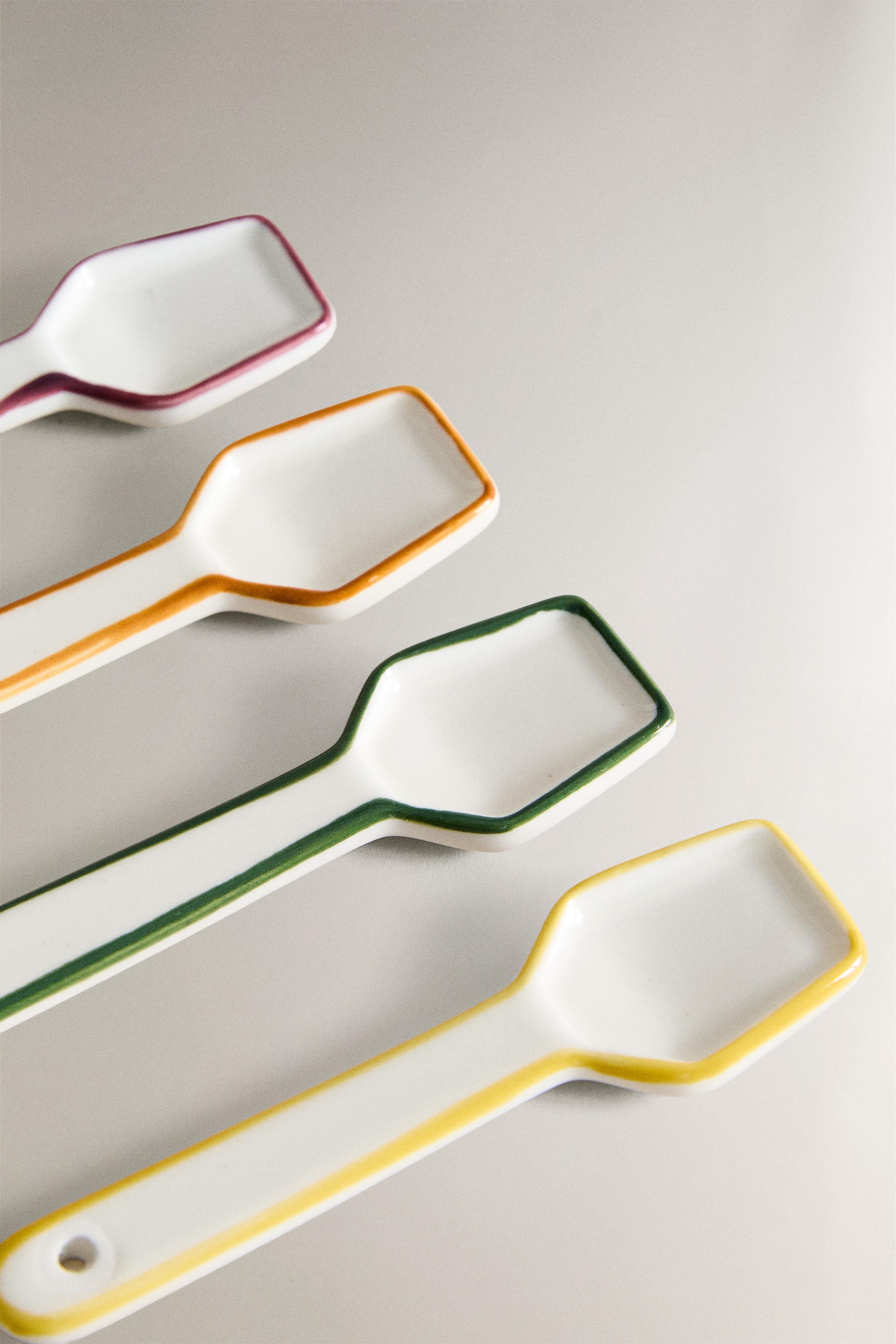 SET OF STONEWARE ICE CREAM SPOONS WITH CONTRAST EDGE (SET OF 4)