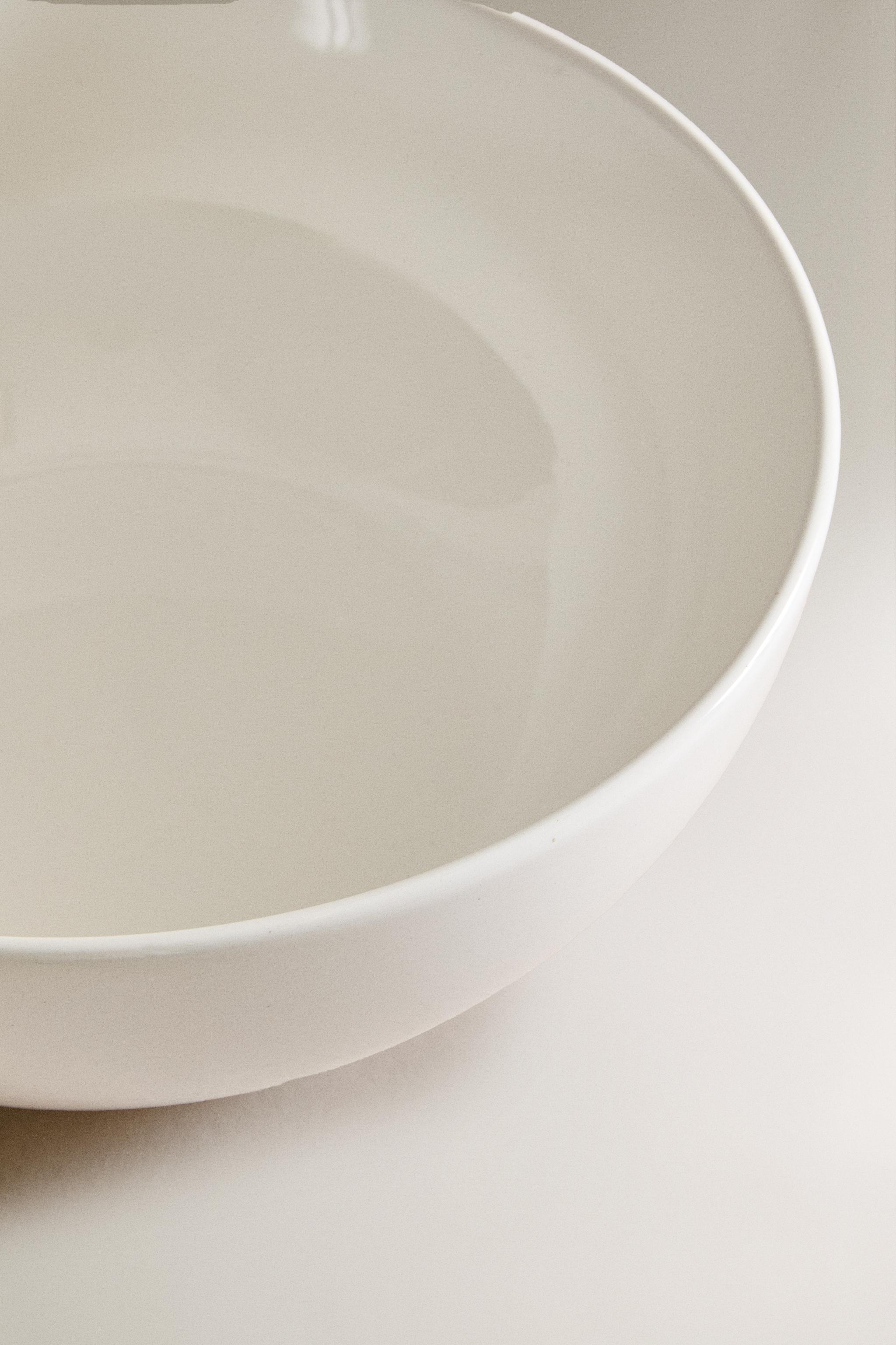 STONEWARE SALAD BOWL