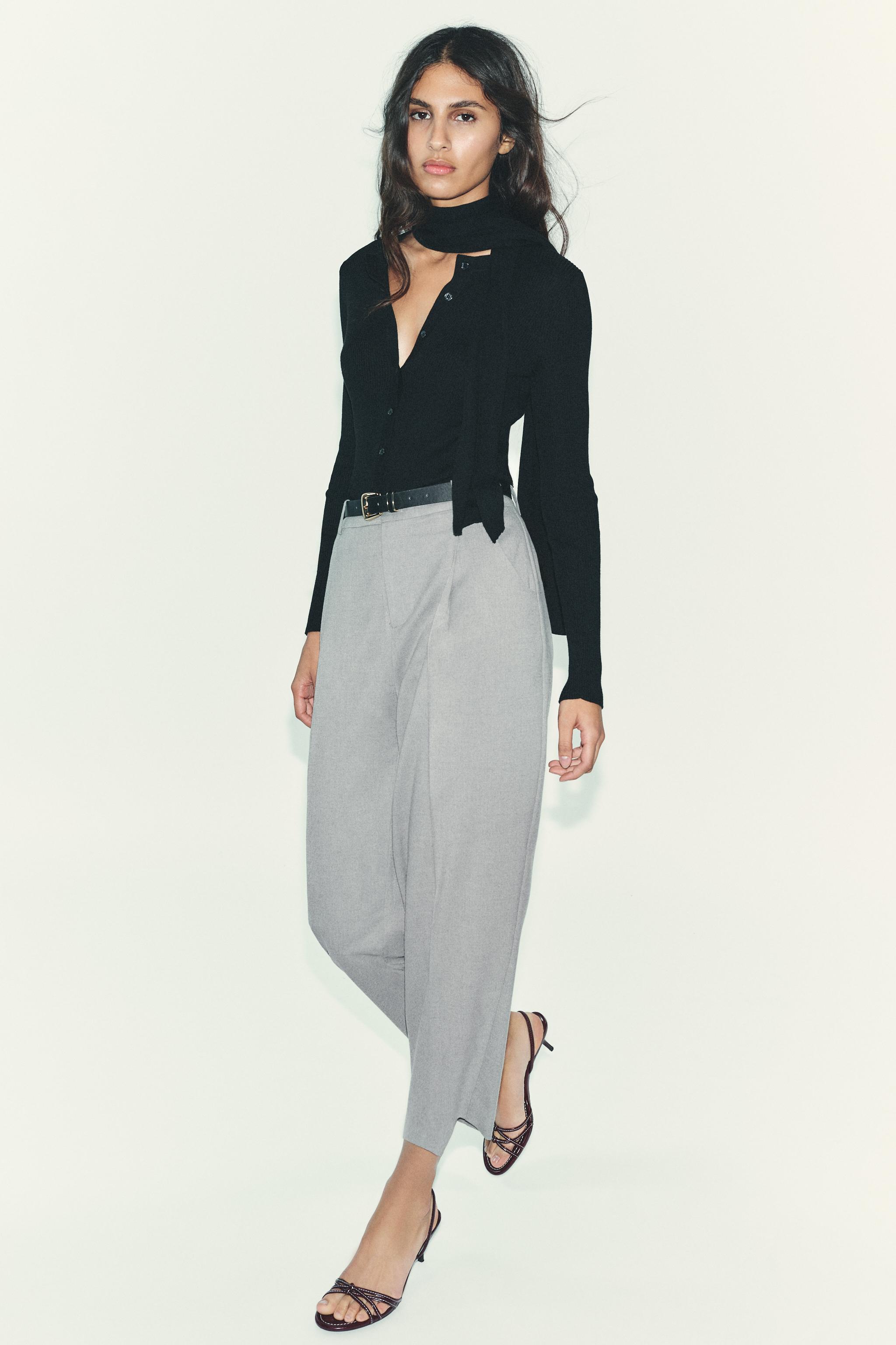 BELTED PLEATED PANTS