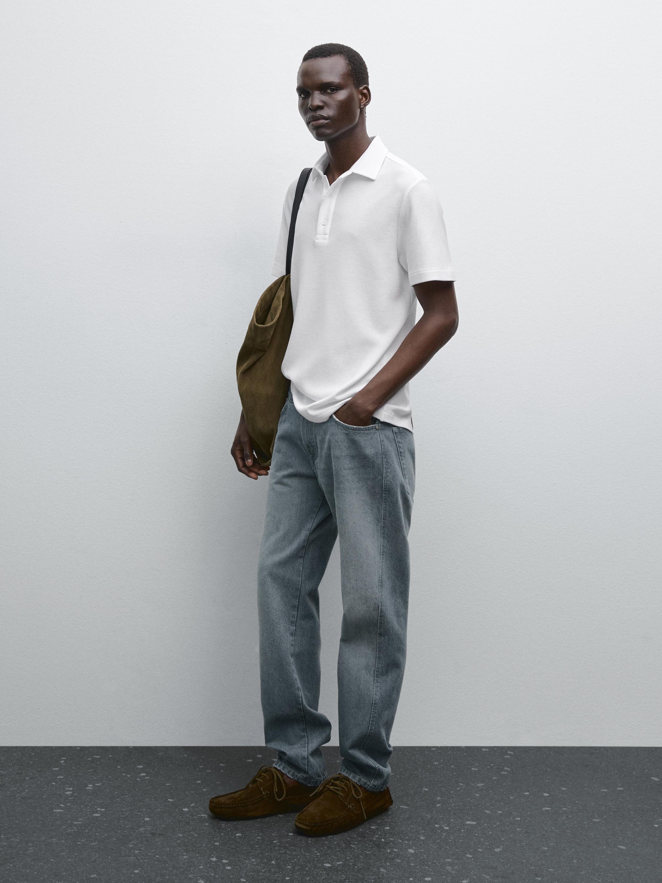 Textured short sleeve polo shirt