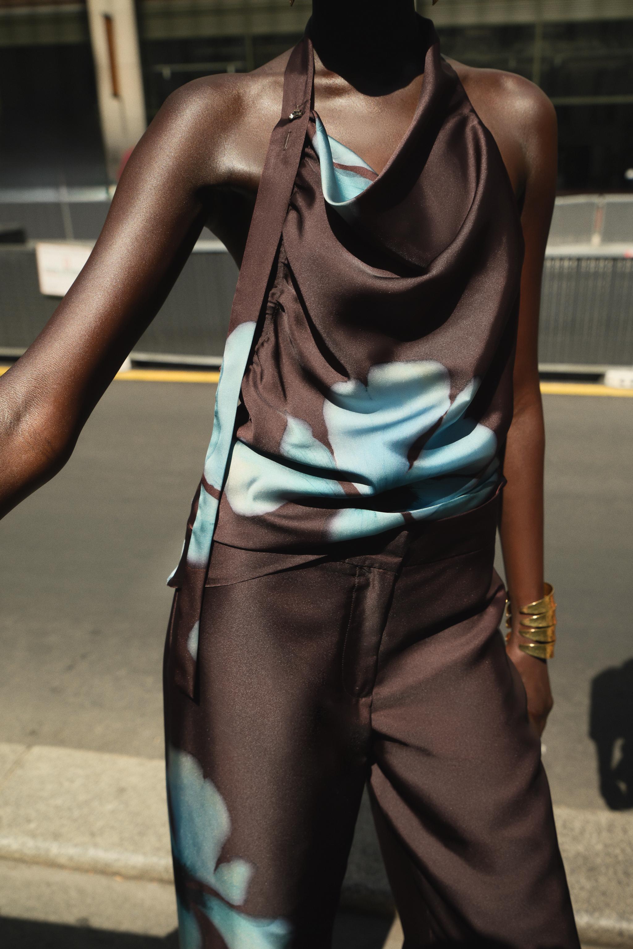 FLORAL PRINT SATIN EFFECT TOP