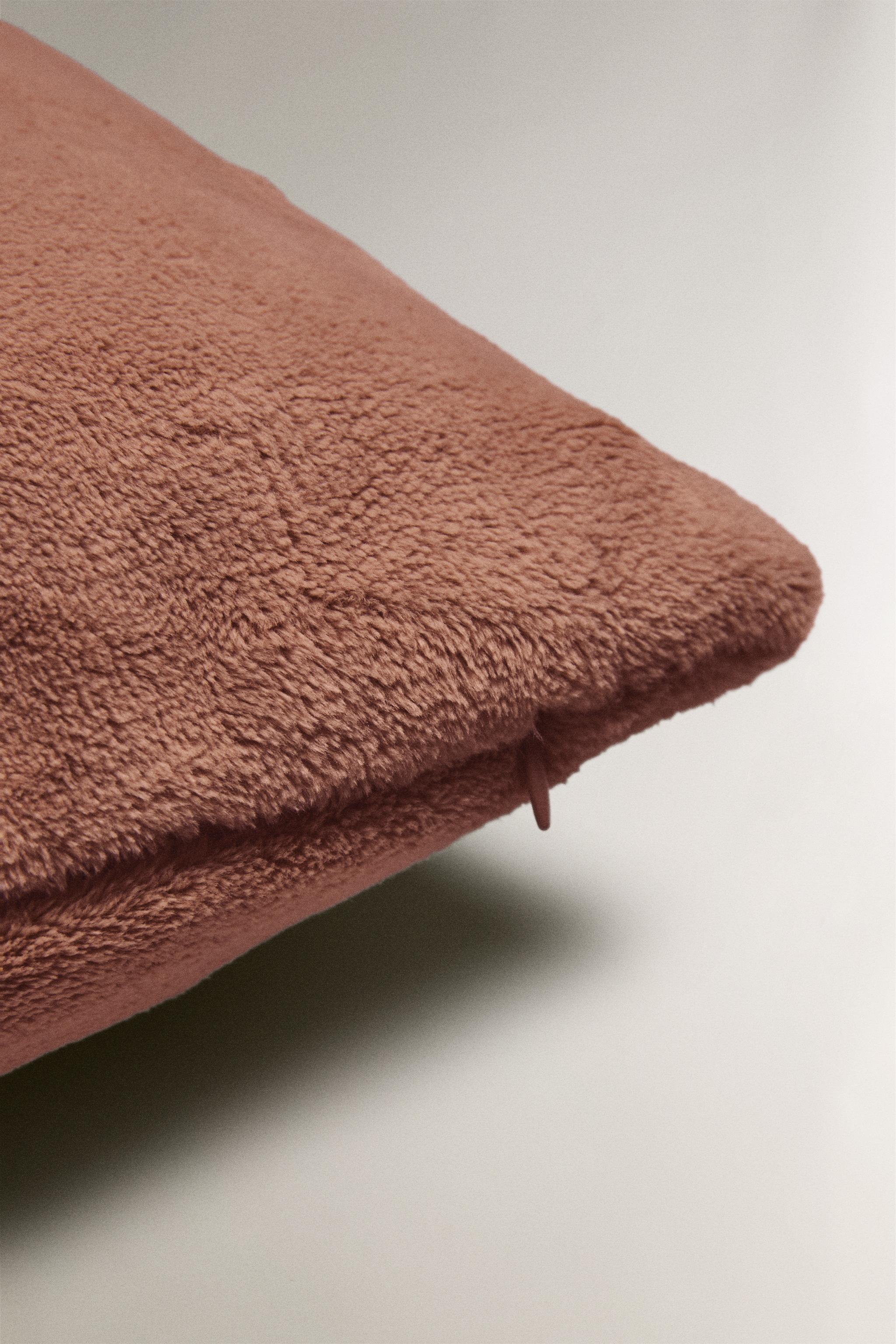 FAUX FUR THROW PILLOW COVER