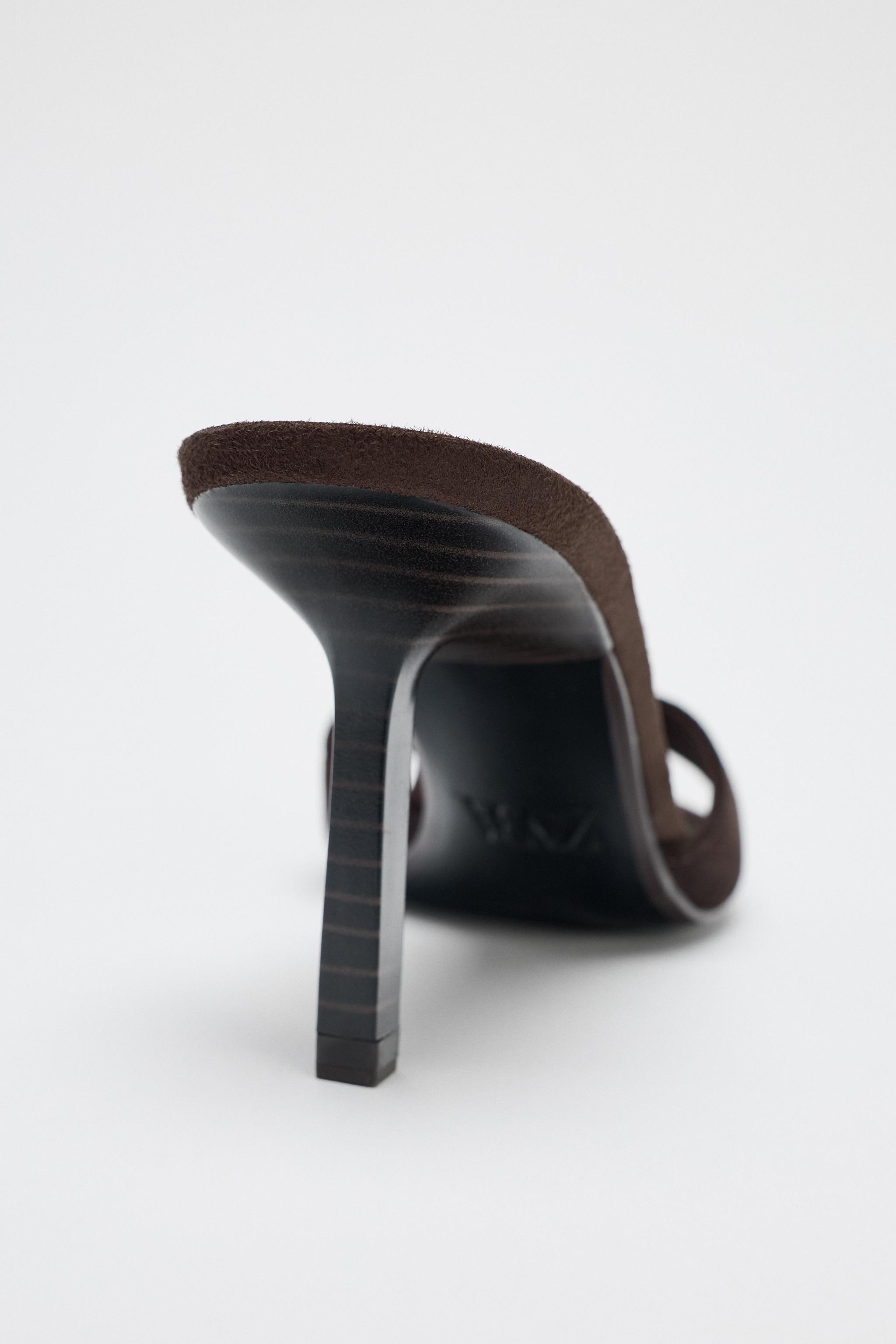 SPLIT LEATHER HEELED SANDALS