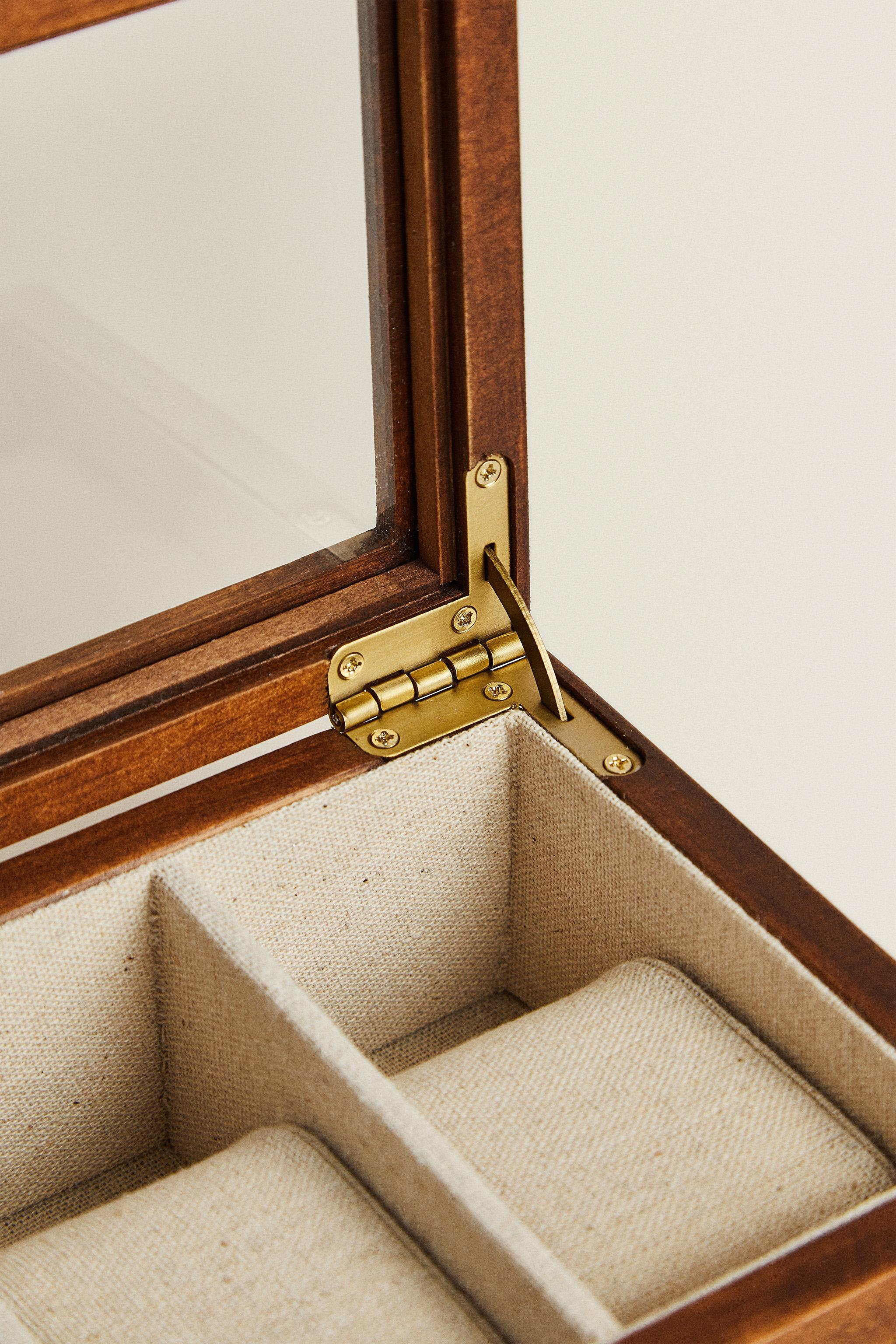 WOODEN AND LINEN WATCH BOX