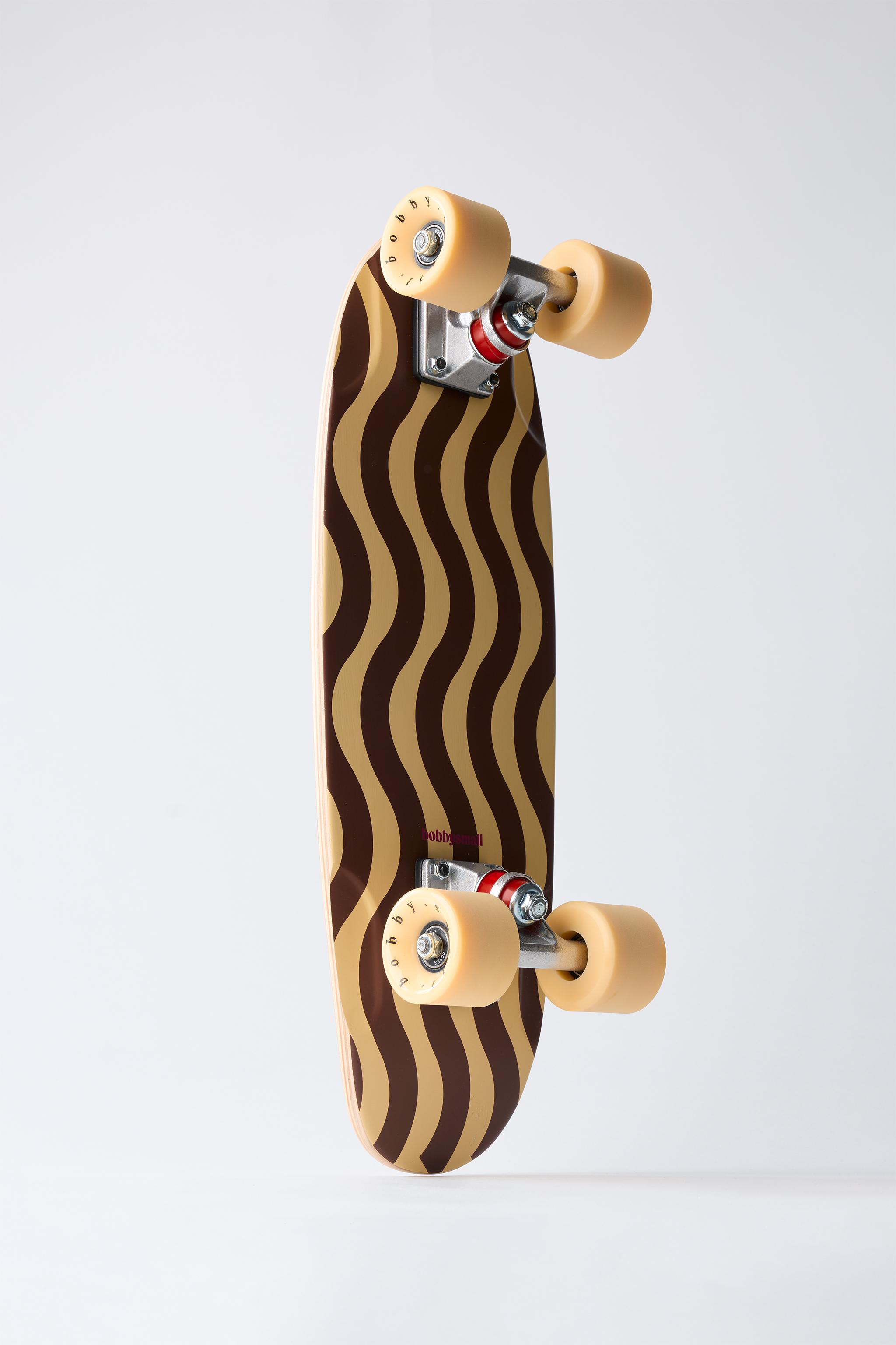 SPECKLE CRUISER BOBBY SMALL © SKATEBOARD