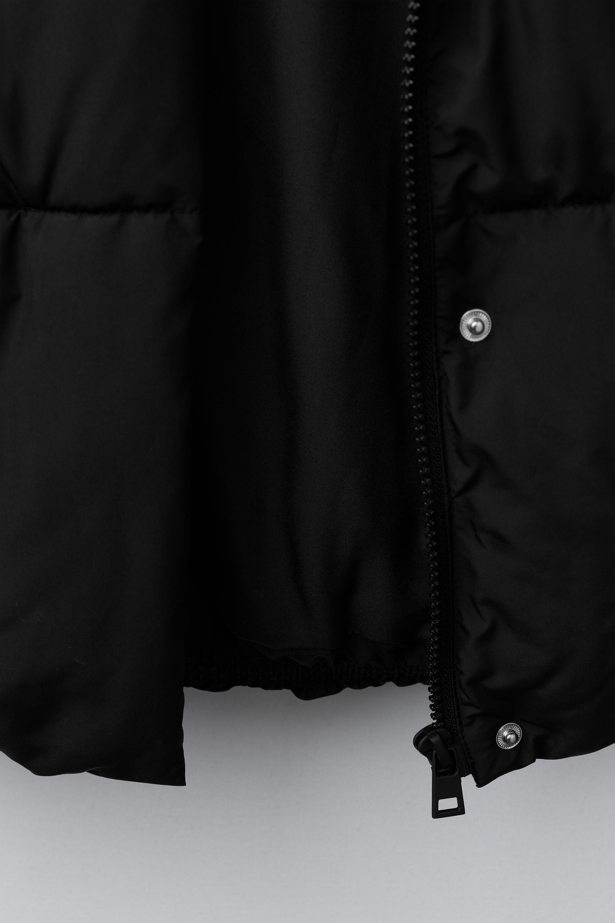 HOODED PUFFER JACKET