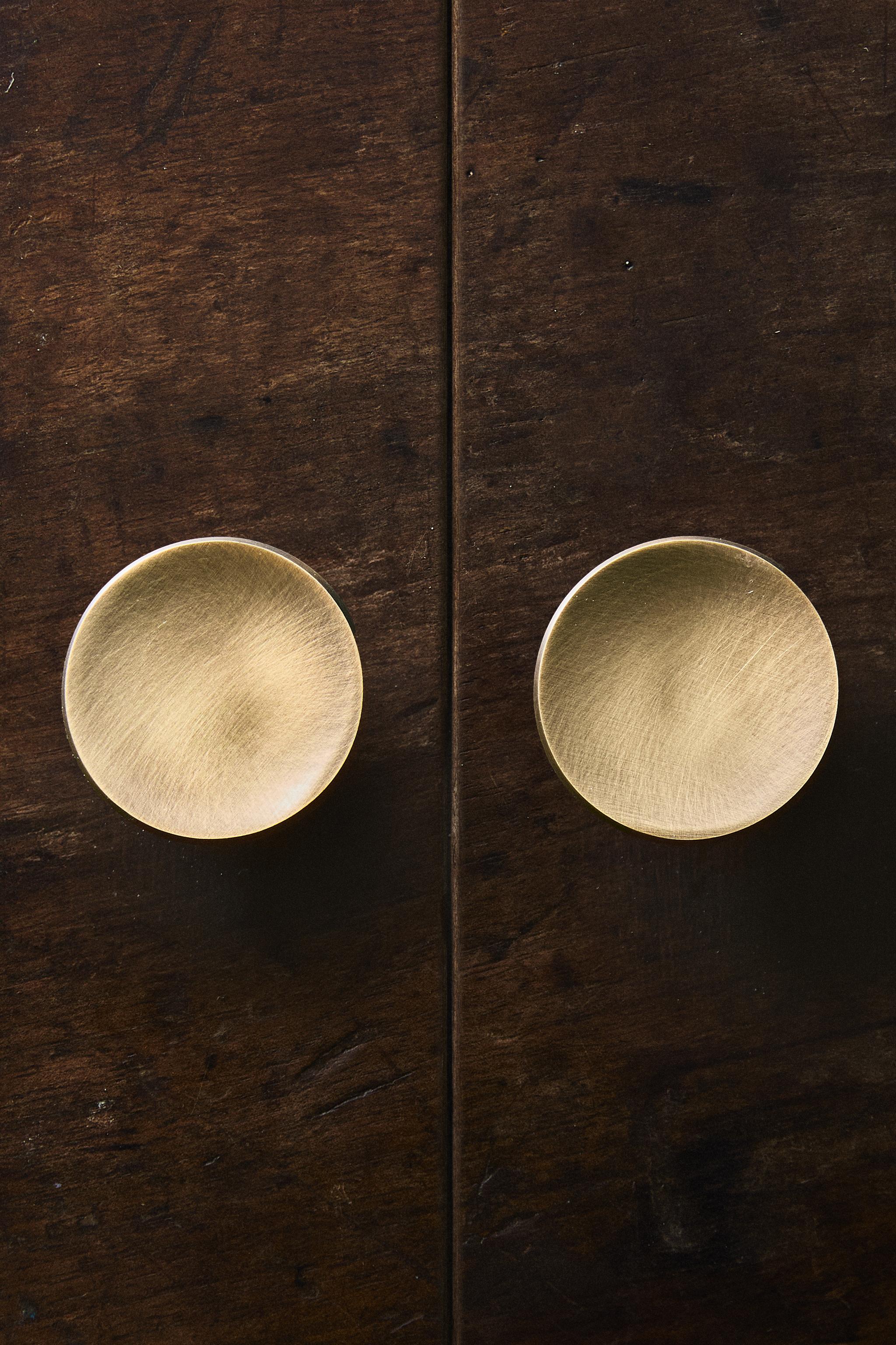 SET OF ROUND BRASS KNOBS (SET OF 2)