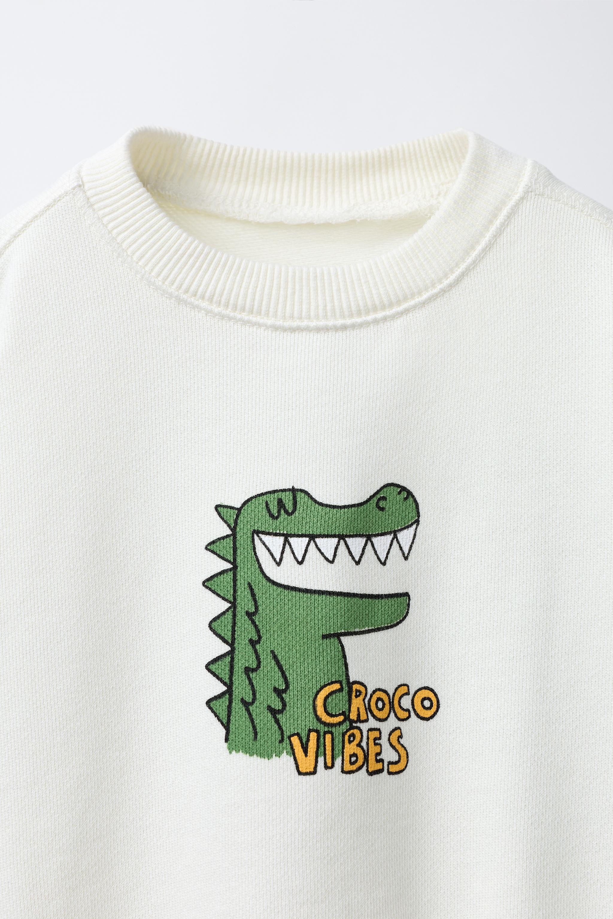 CROCODILE PRINT SWEATSHIRT