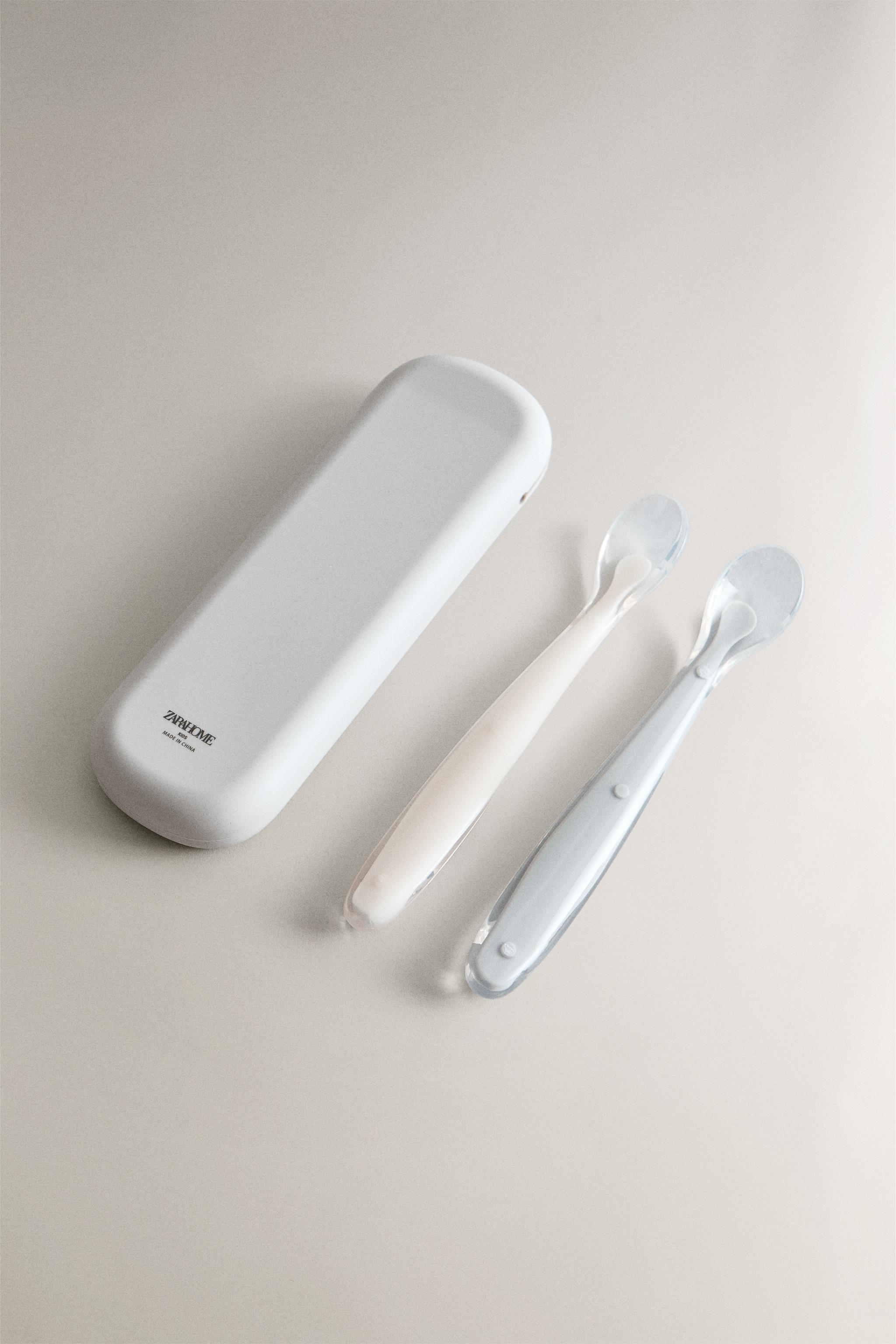 CHILDREN'S SET OF SILICONE SPOONS