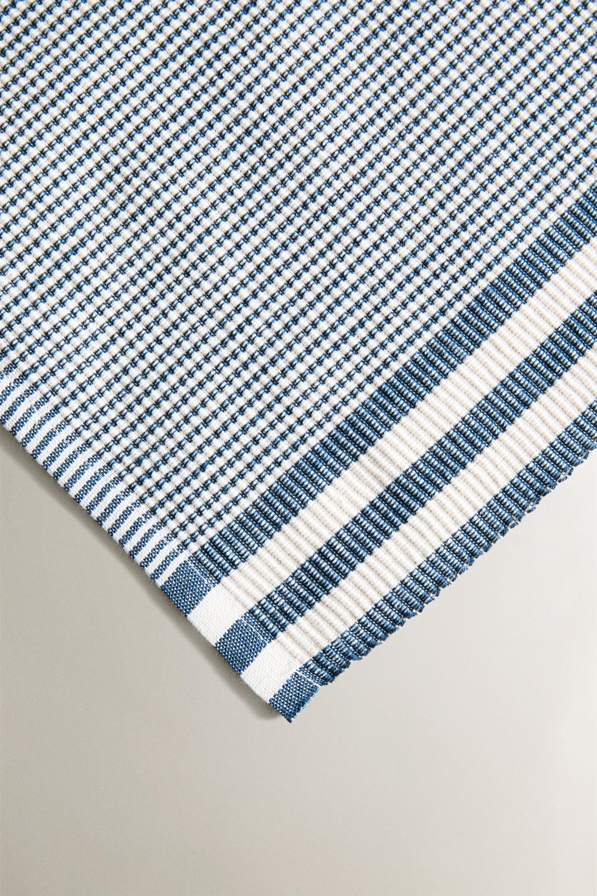 STRIPED INDIVIDUAL TABLECLOTH (PACK OF 2)