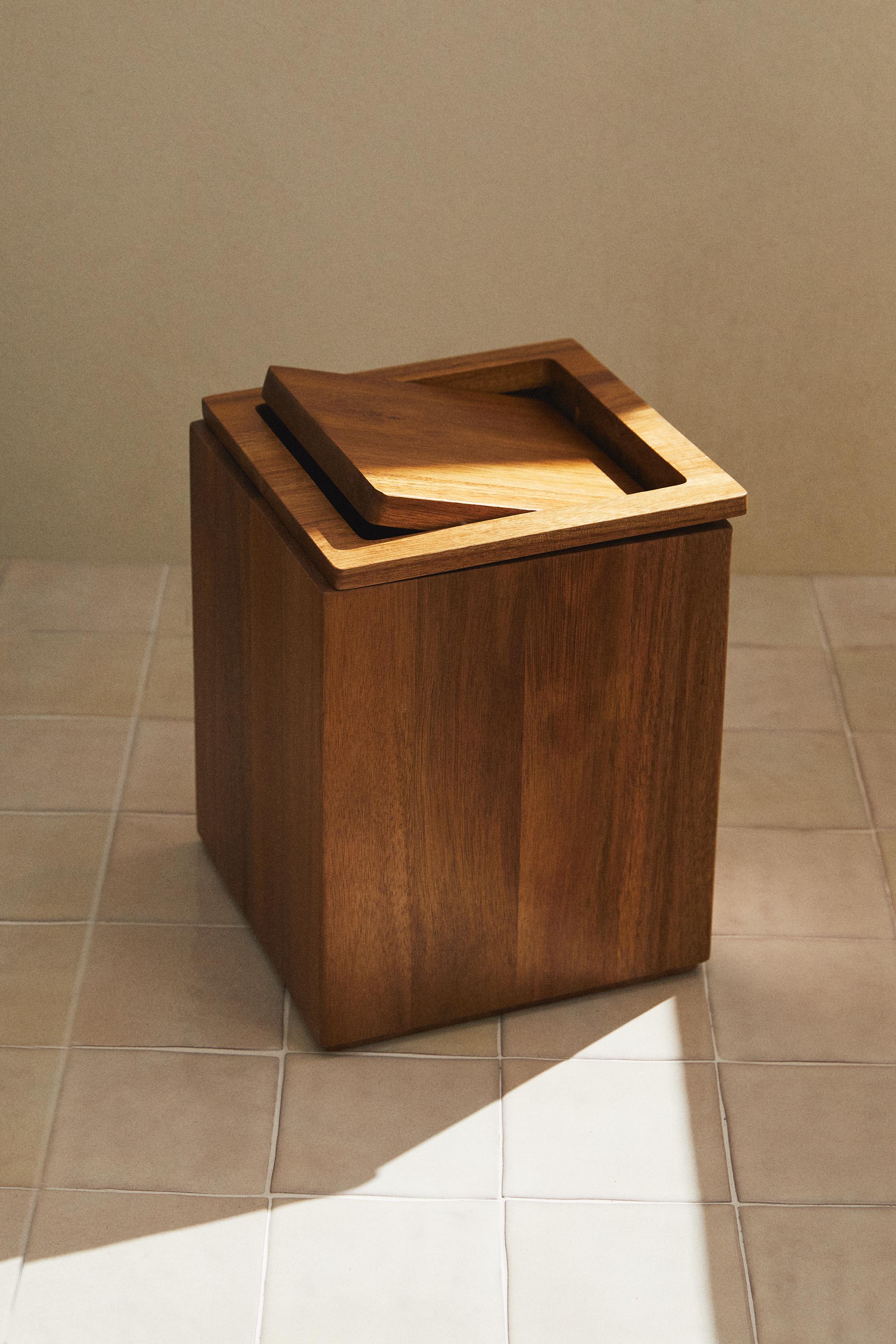 SQUARE WOODEN BATHROOM TRASH CAN