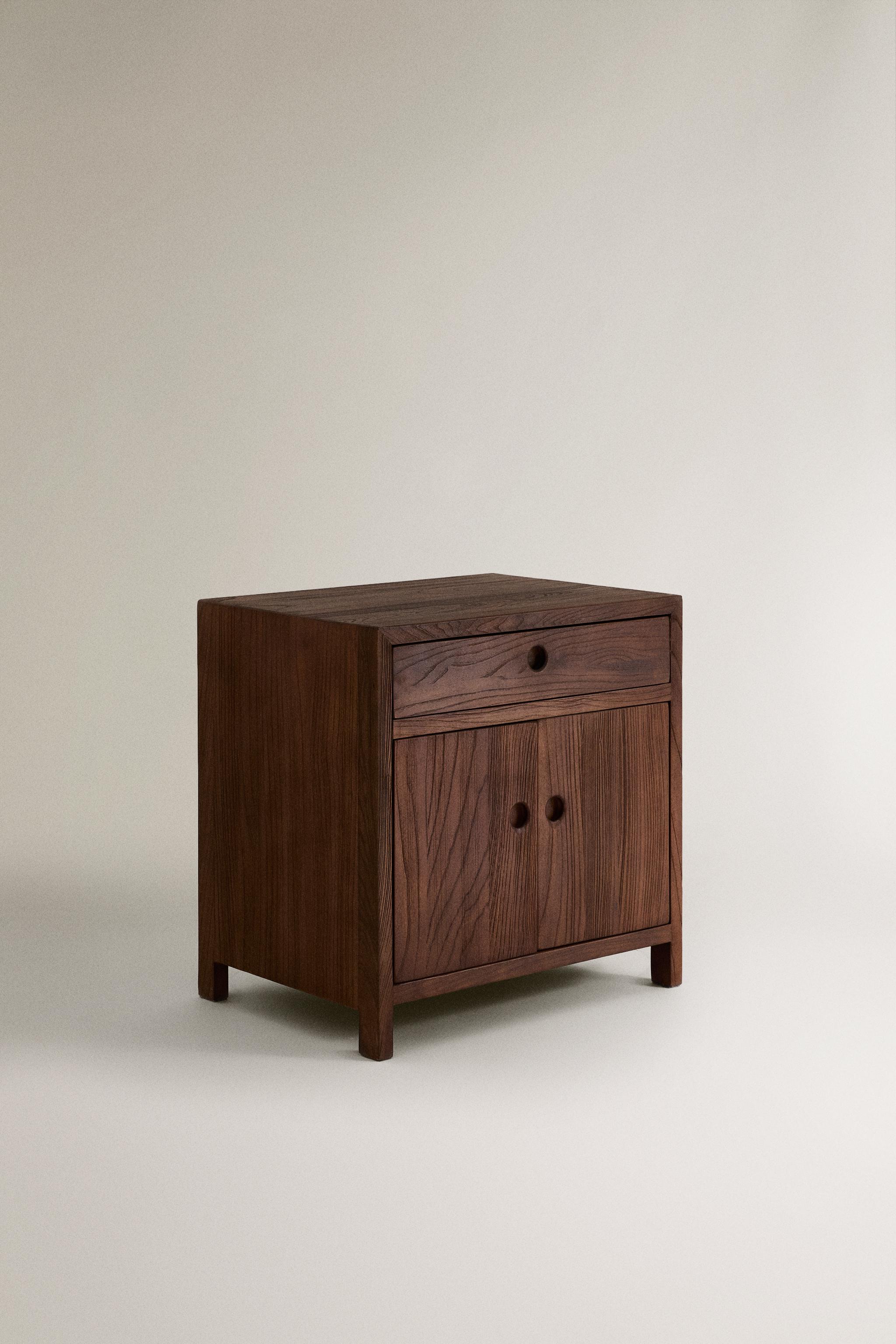 STORAGE UNIT MADE OF ELM WOOD