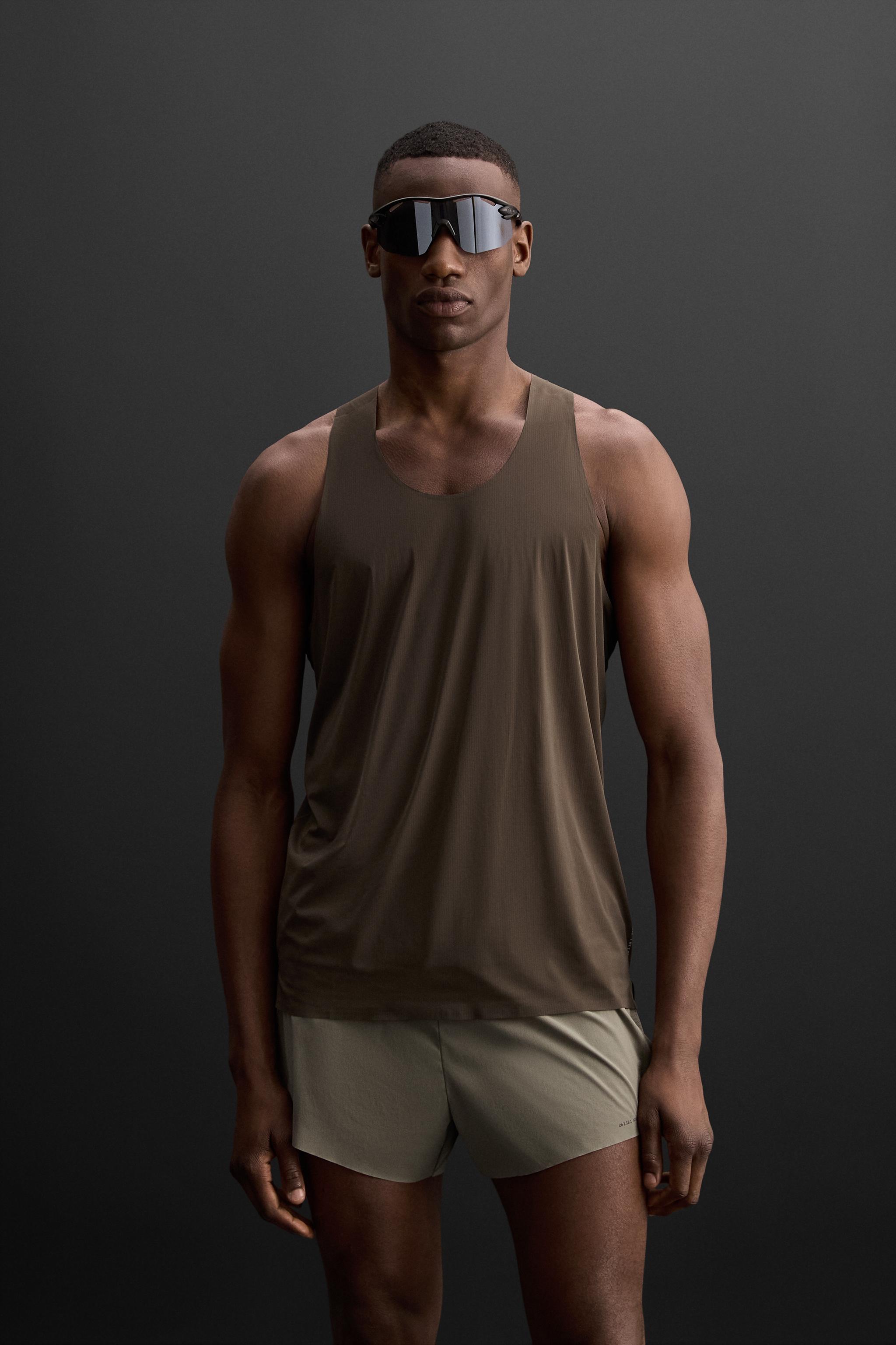 LIGHTWEIGHT TECHNICAL TANK TOP