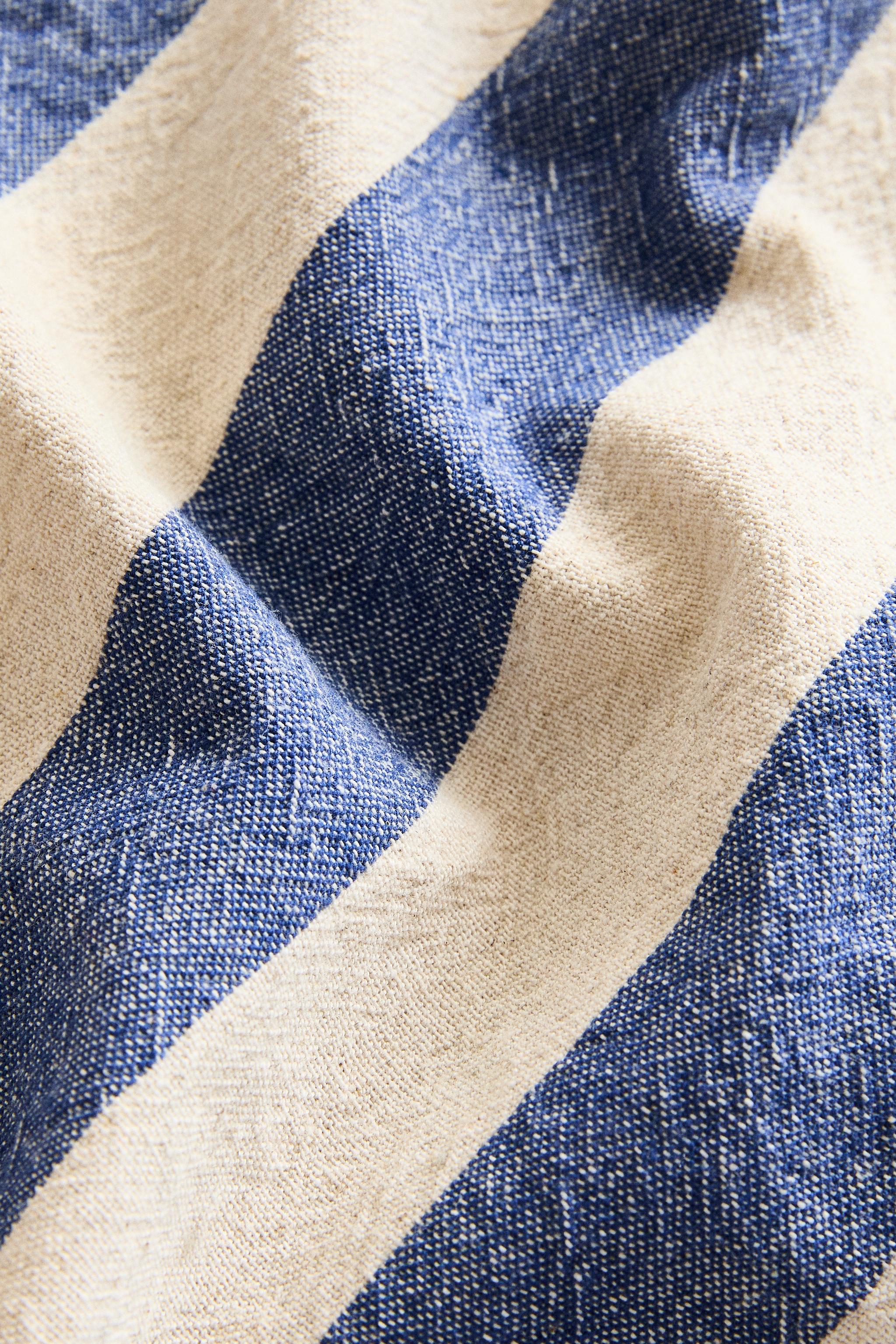 SET OF DYED THREAD STRIPED NAPKINS (SET OF 2)