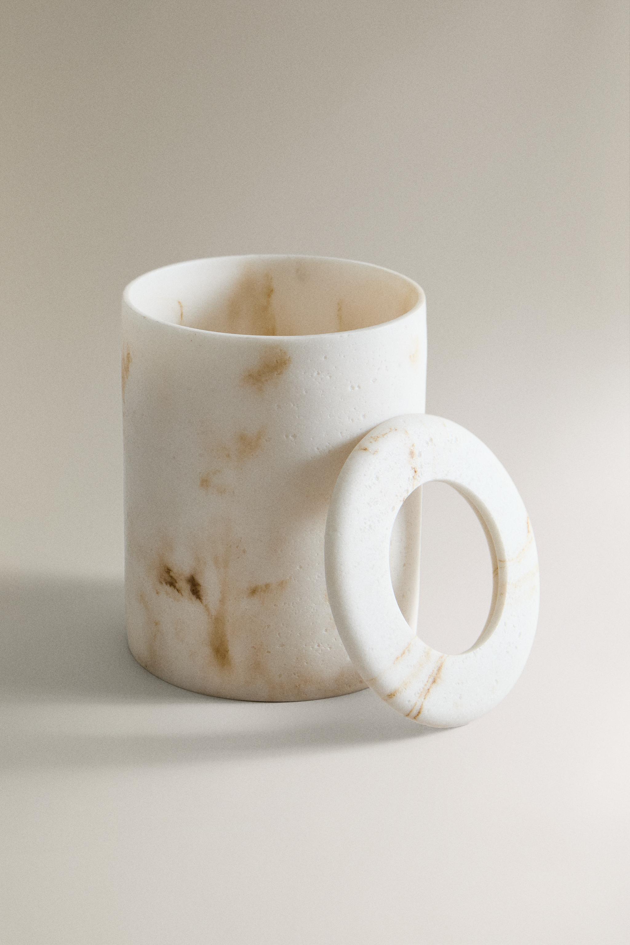 MARBLE-EFFECT BATHROOM TRASH CAN