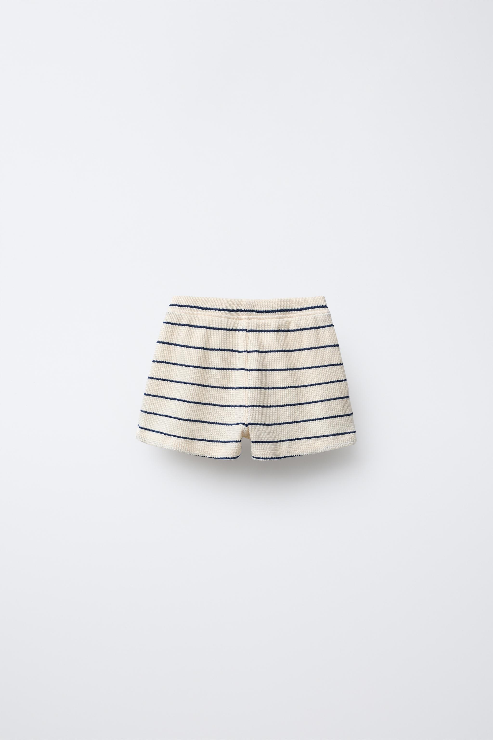 WAFFLE STRIPED SHORTS