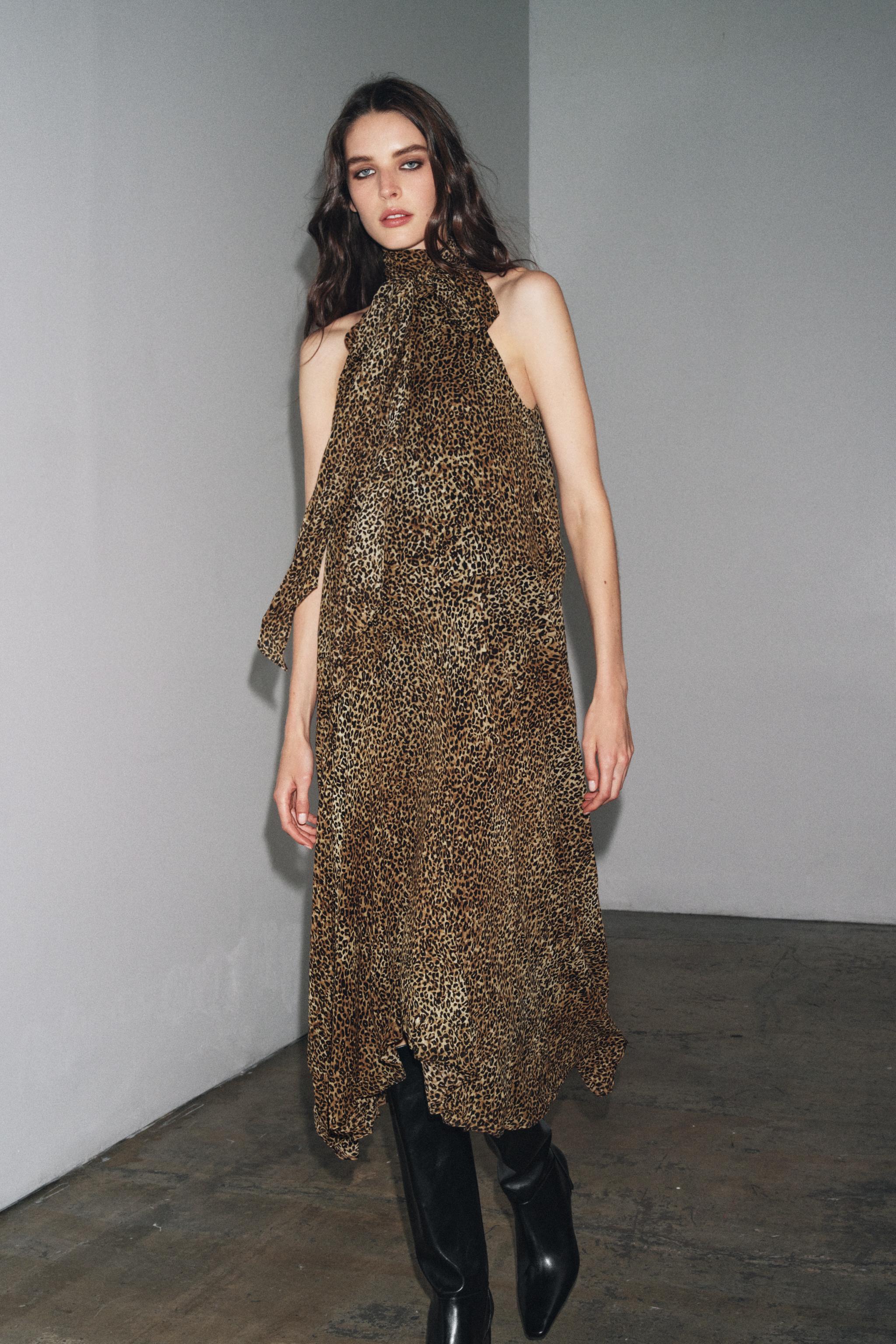HALTER ANIMAL PRINT DRESS ZW COLLECTION