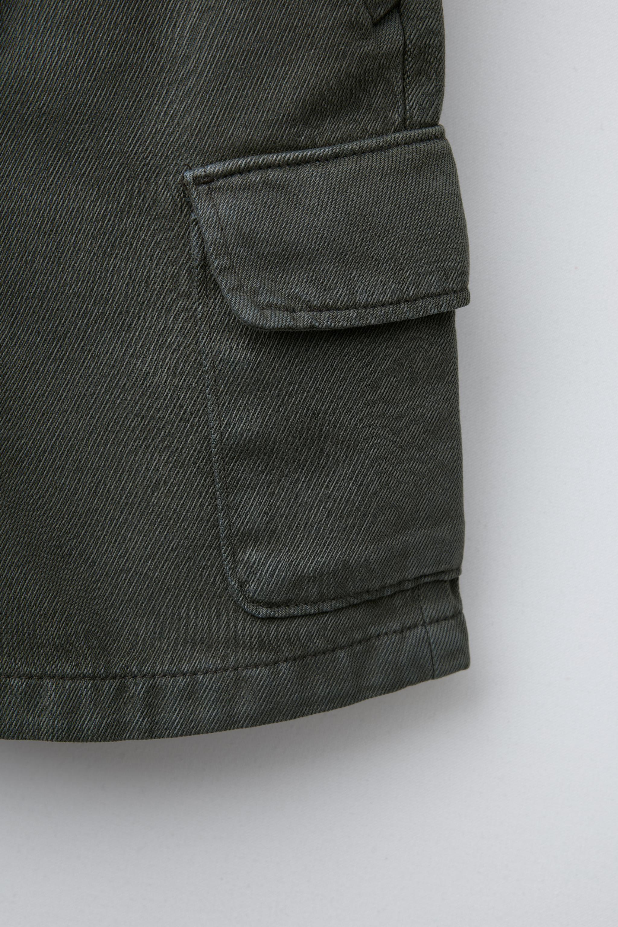 FLOWY STRAIGHT CARGO SHORTS