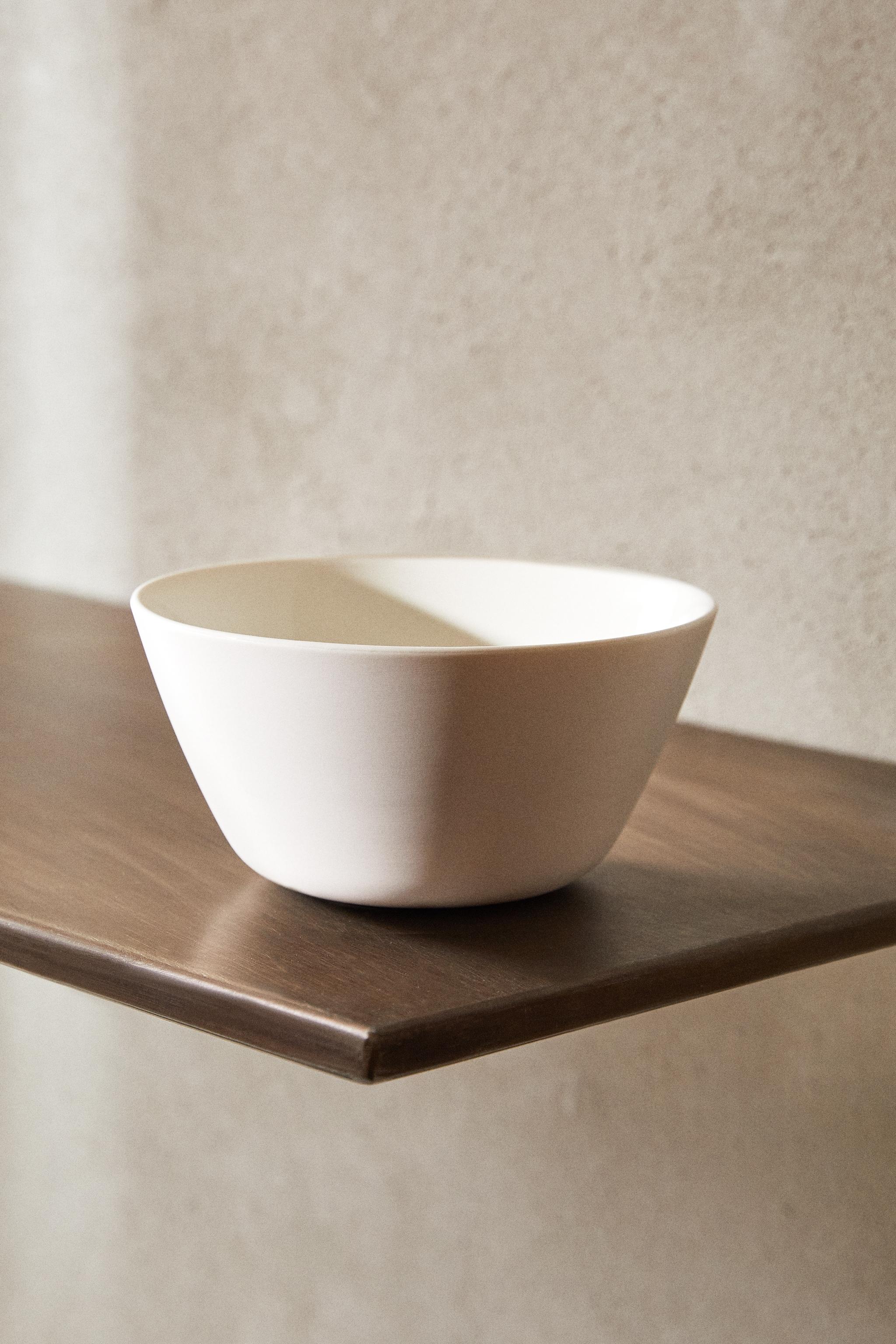 SET OF 2 - M BOWLS